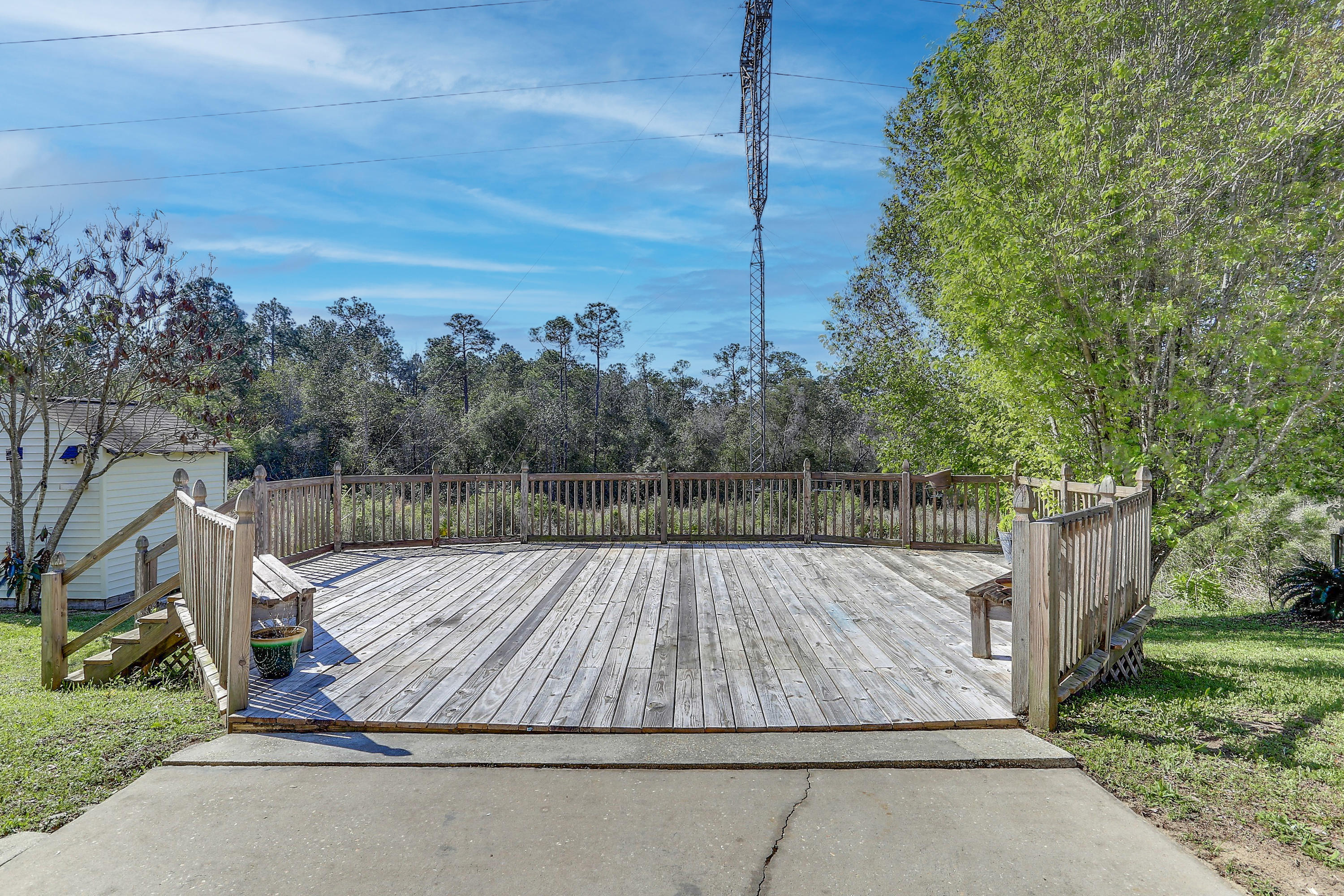 COUNTRYVIEW ESTATES 8TH ADDN - Residential