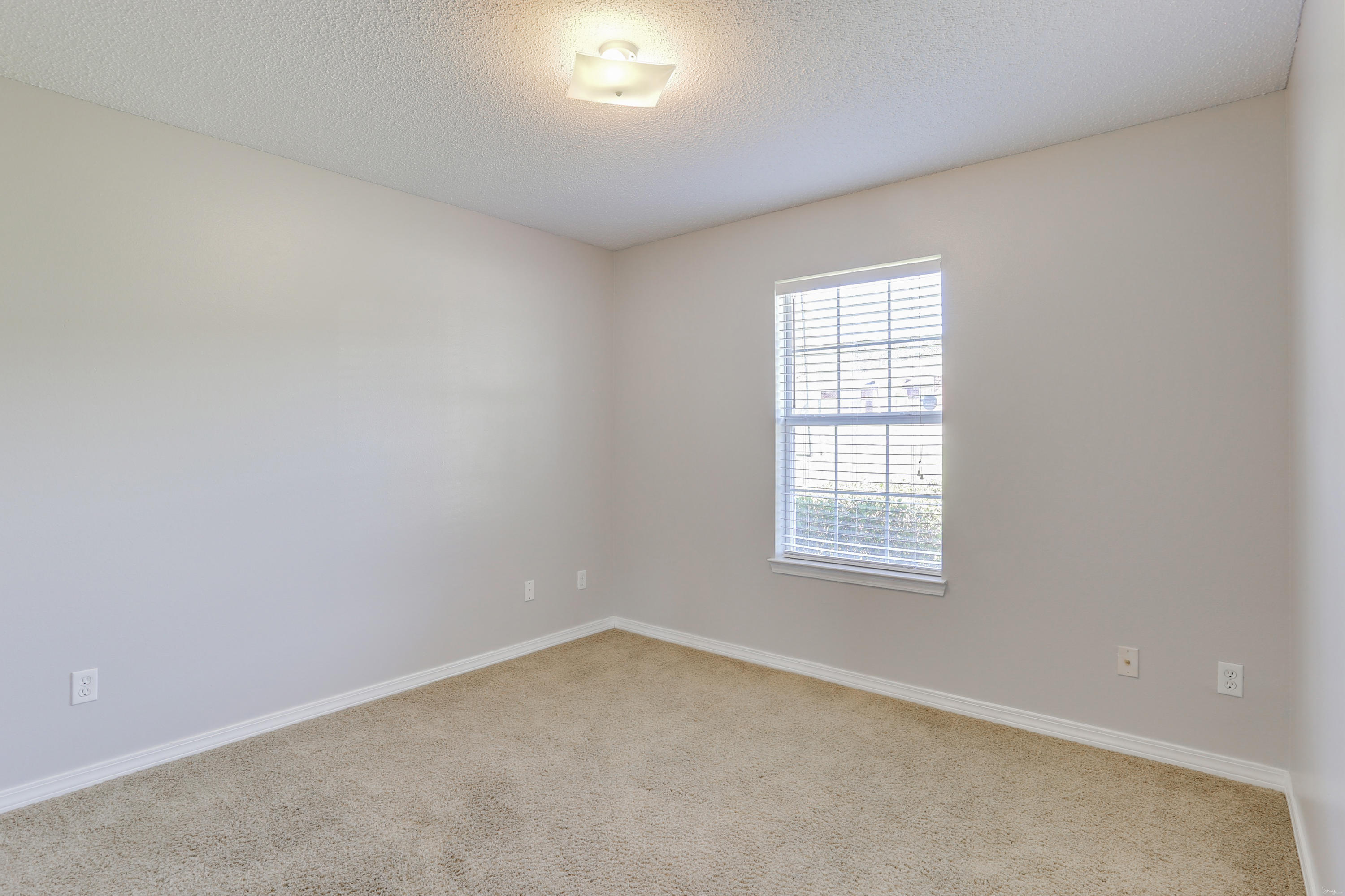 COUNTRYVIEW ESTATES 8TH ADDN - Residential