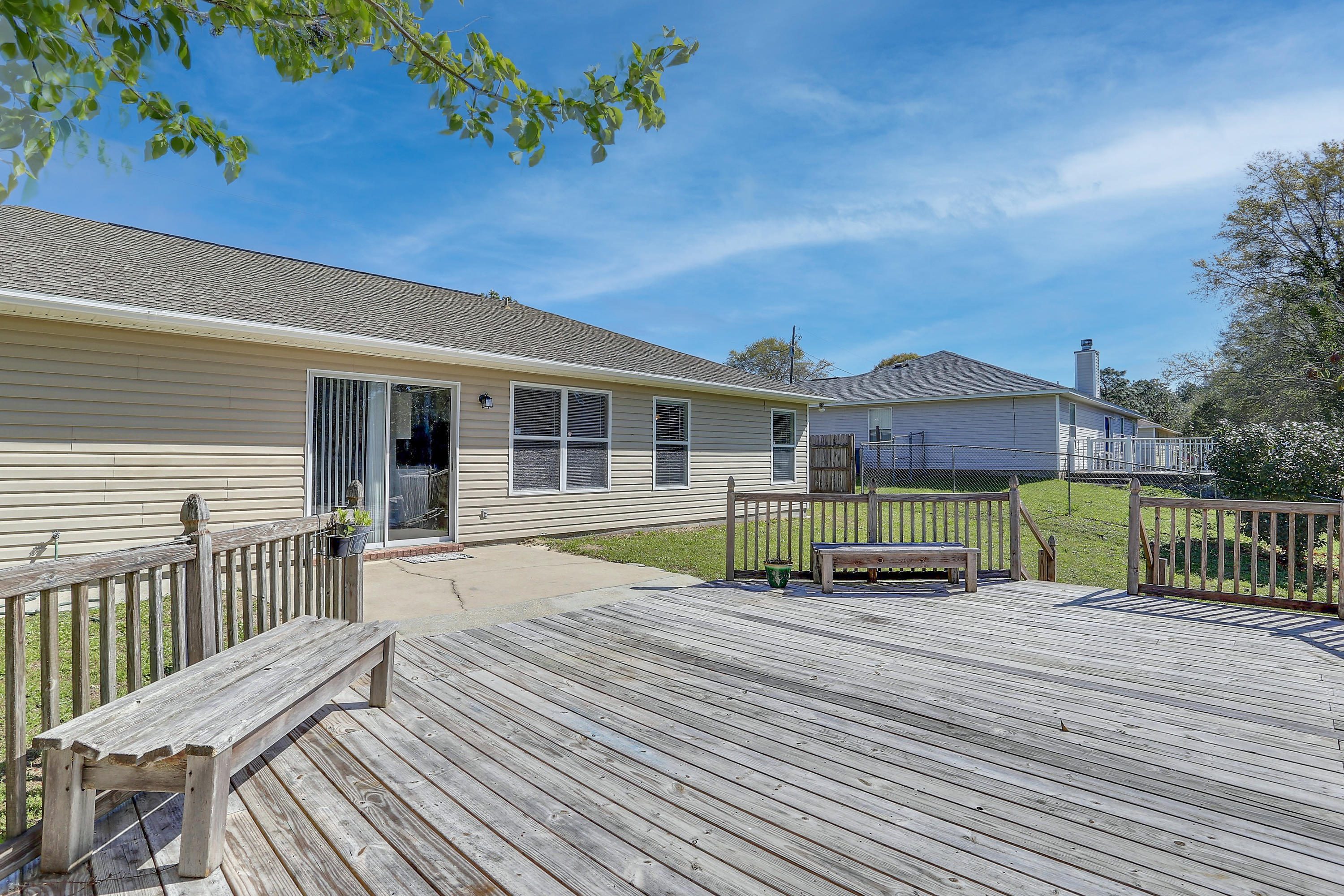 COUNTRYVIEW ESTATES 8TH ADDN - Residential