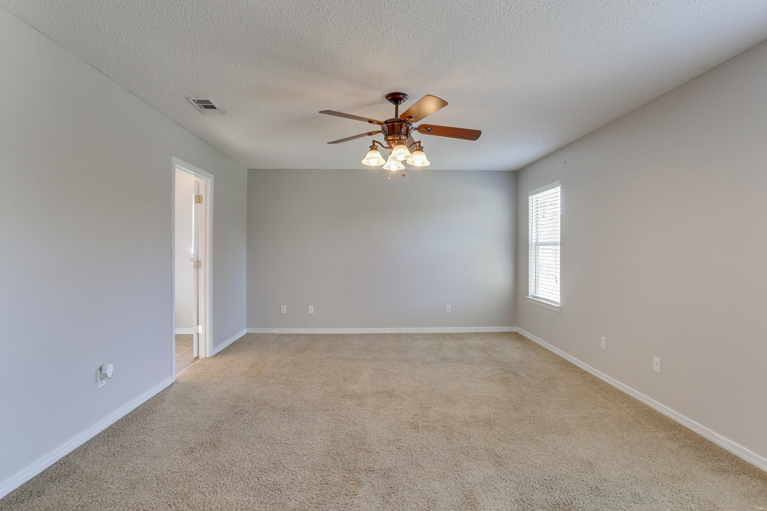 COUNTRYVIEW ESTATES 8TH ADDN - Residential