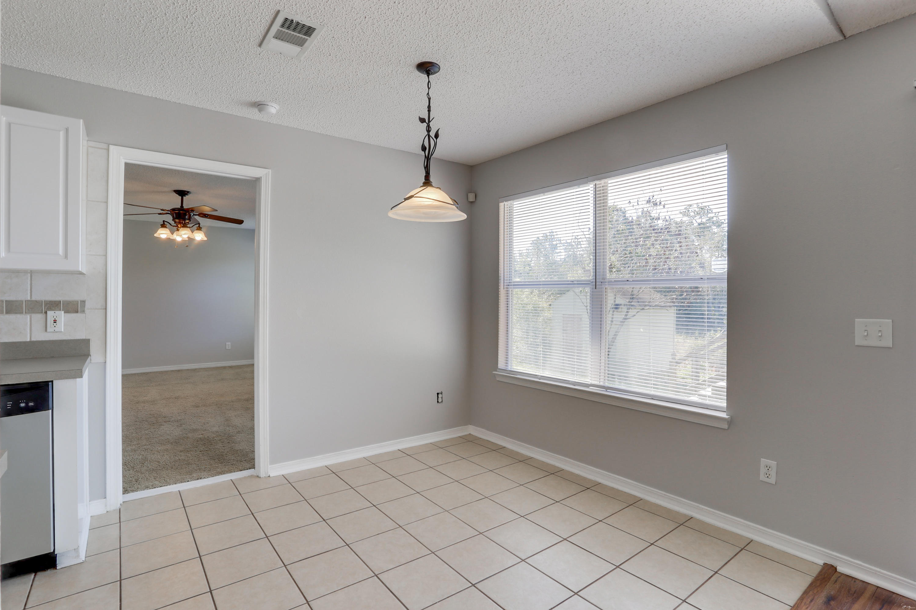 COUNTRYVIEW ESTATES 8TH ADDN - Residential