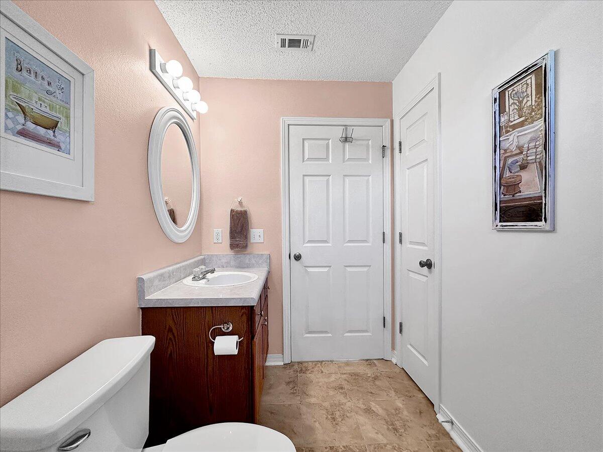 SHADOW LAKES - Residential