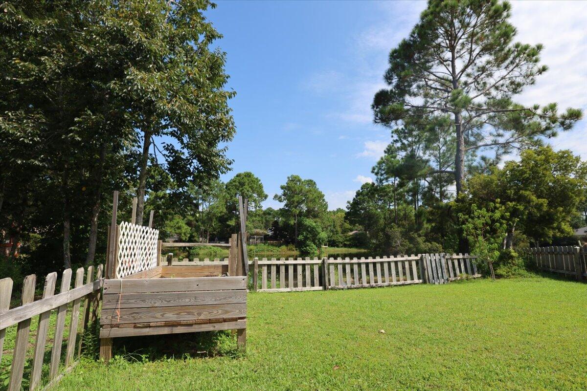 SHADOW LAKES - Residential