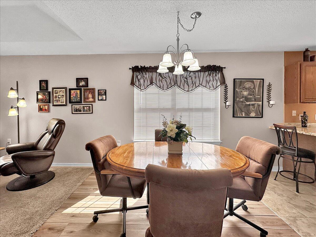 SHADOW LAKES - Residential