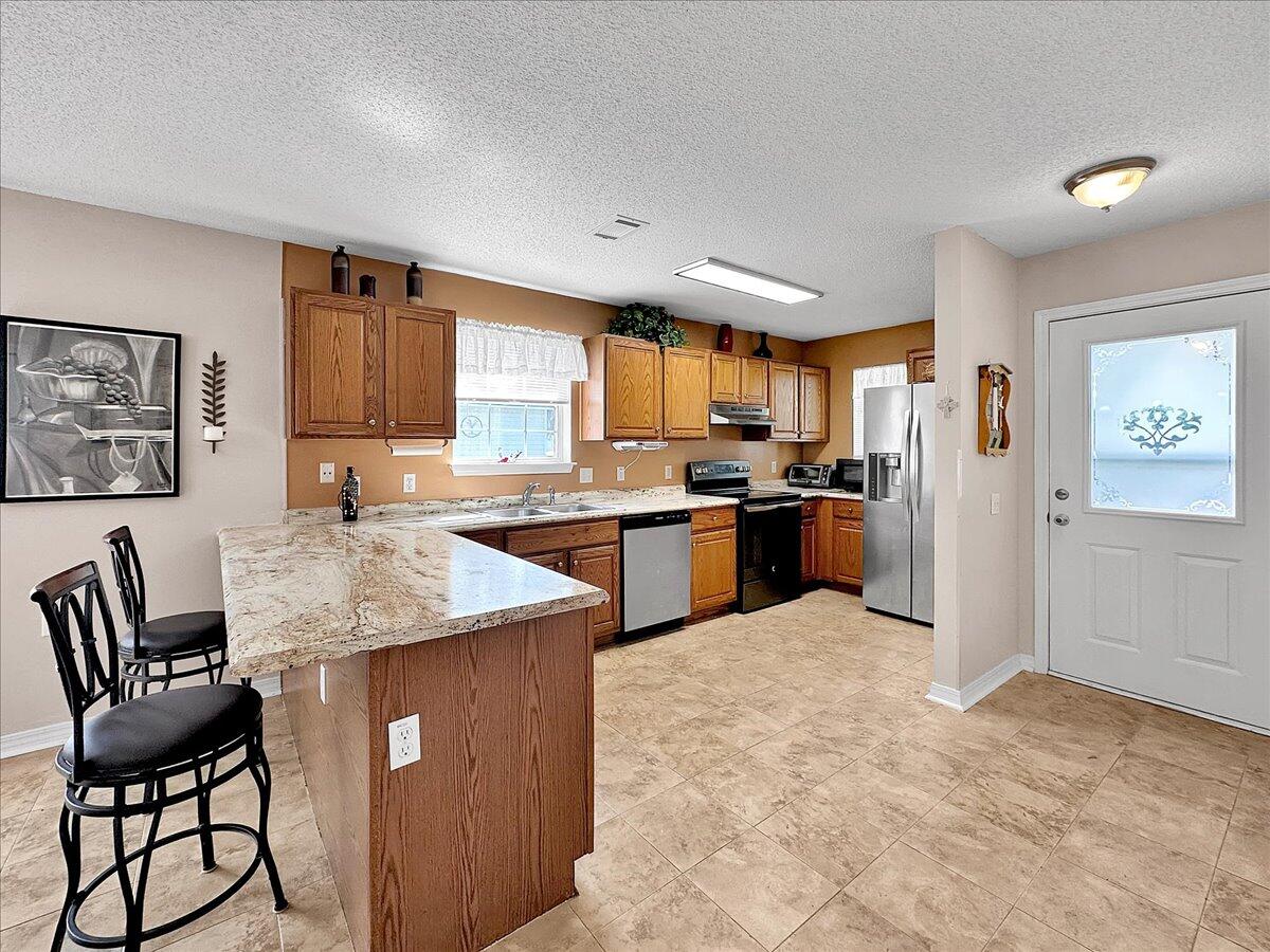 SHADOW LAKES - Residential