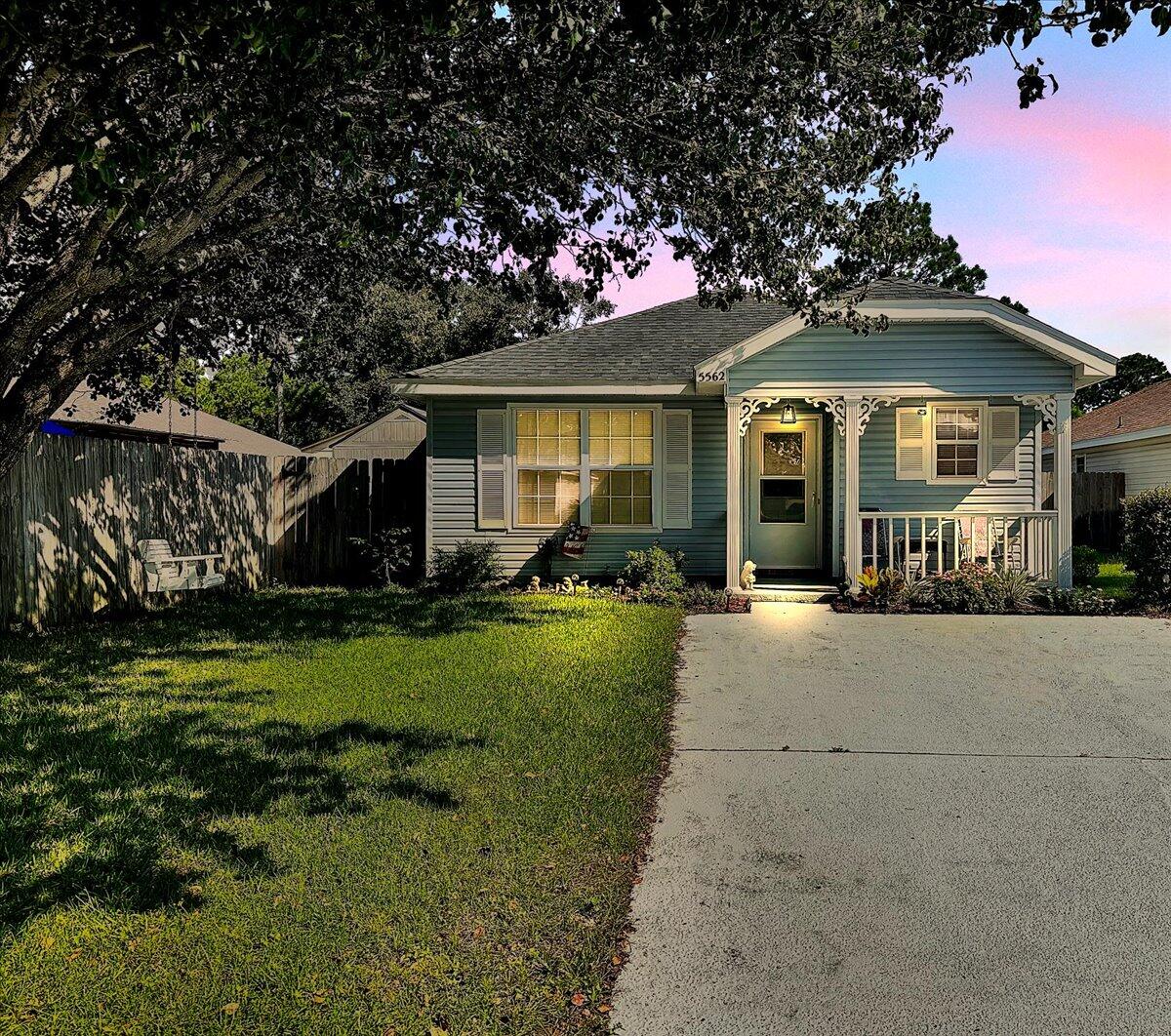 SHADOW LAKES - Residential