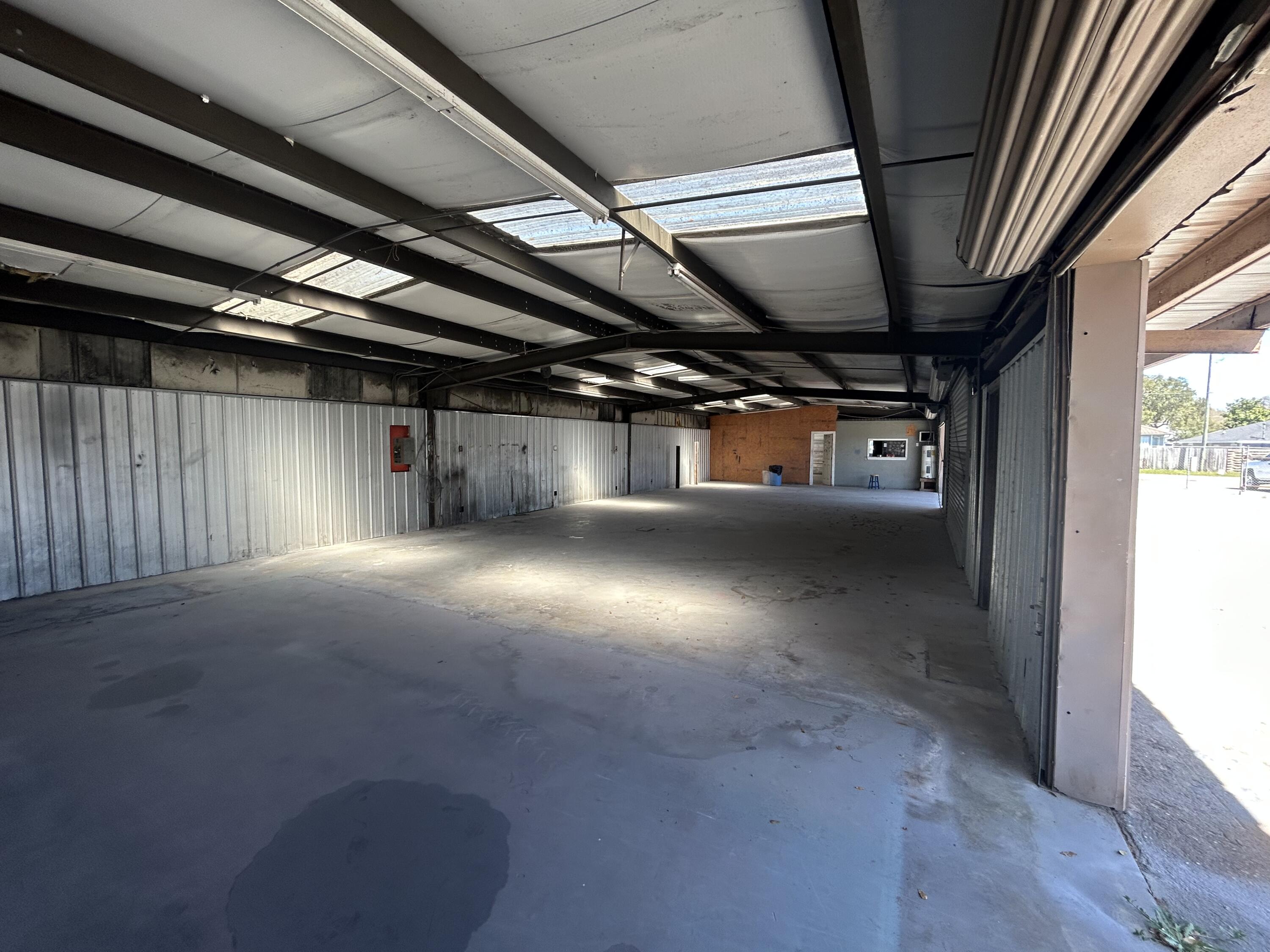 203 Truman Street 203 & 207