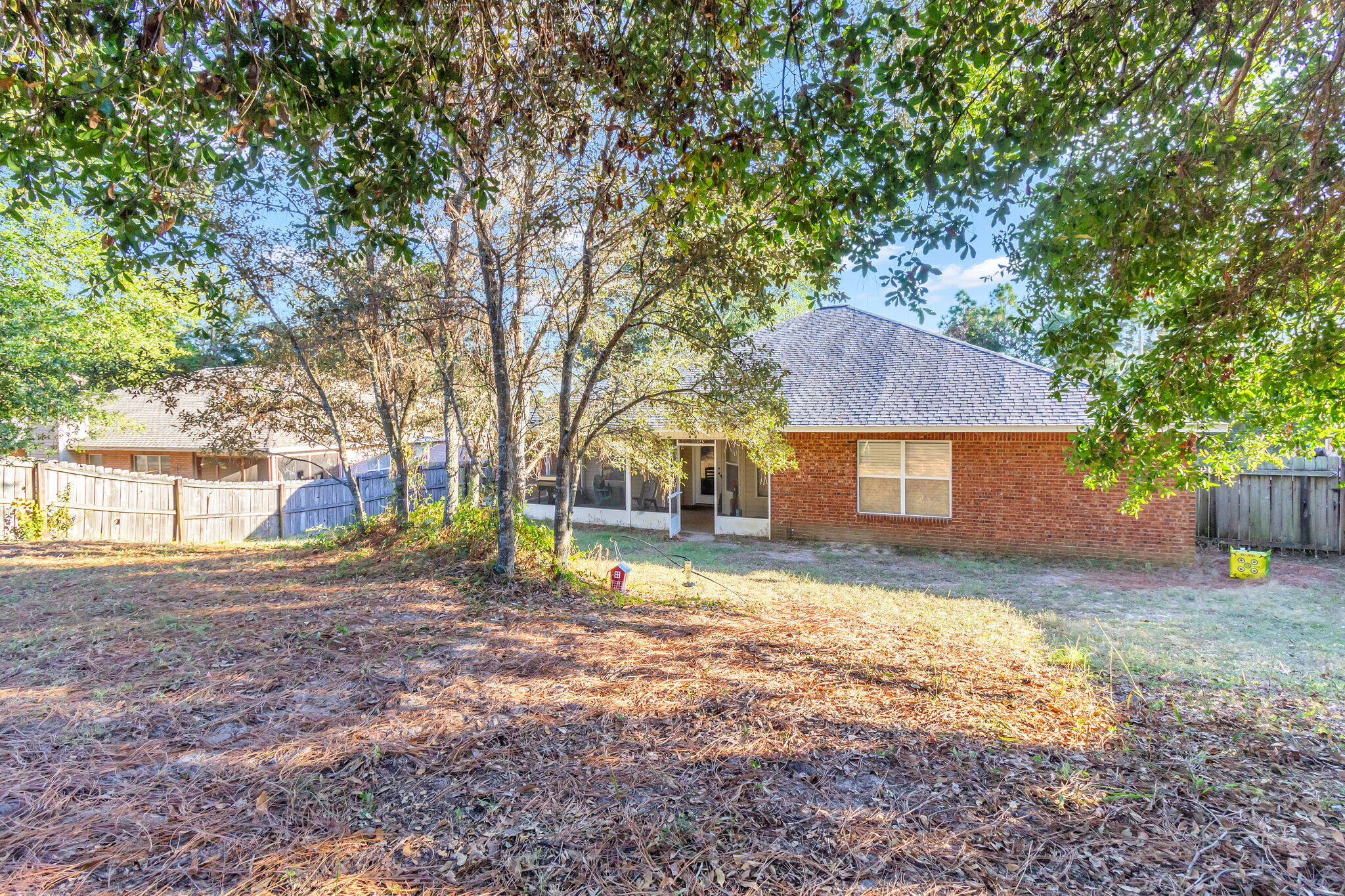 RIVERCHASE S/D PH 1 - Residential Lease