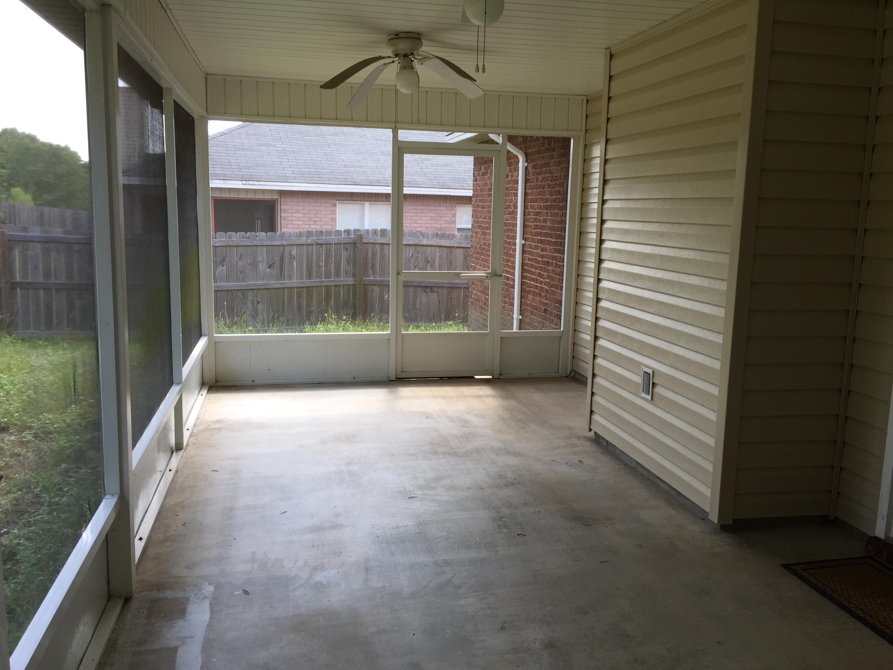 RIVERCHASE S/D PH 1 - Residential Lease