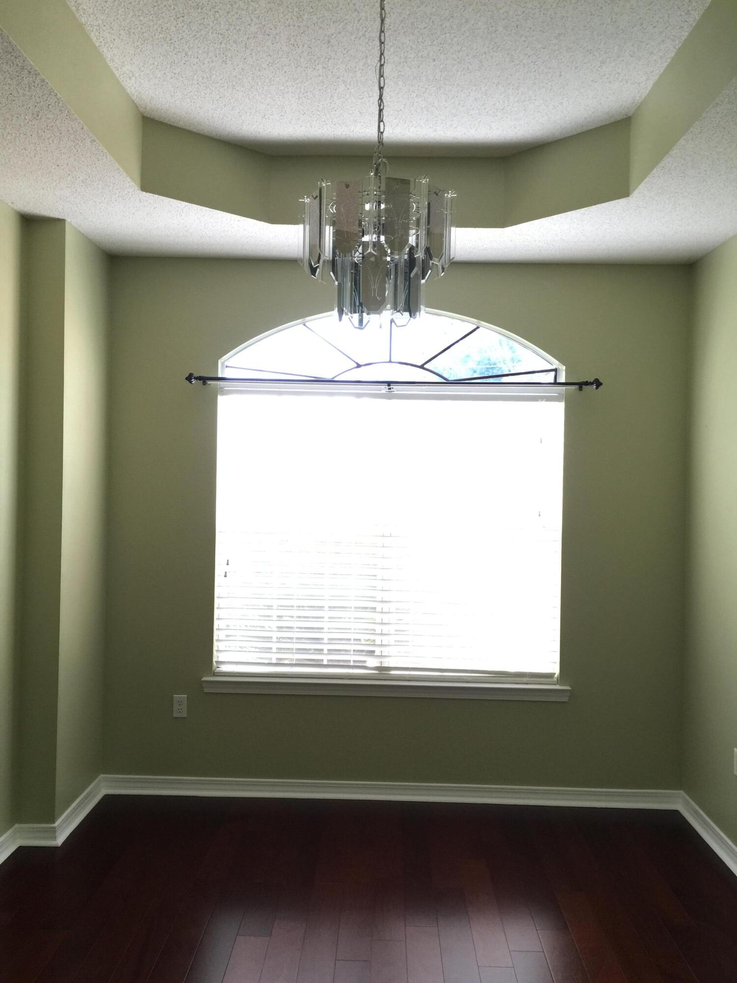 RIVERCHASE S/D PH 1 - Residential Lease