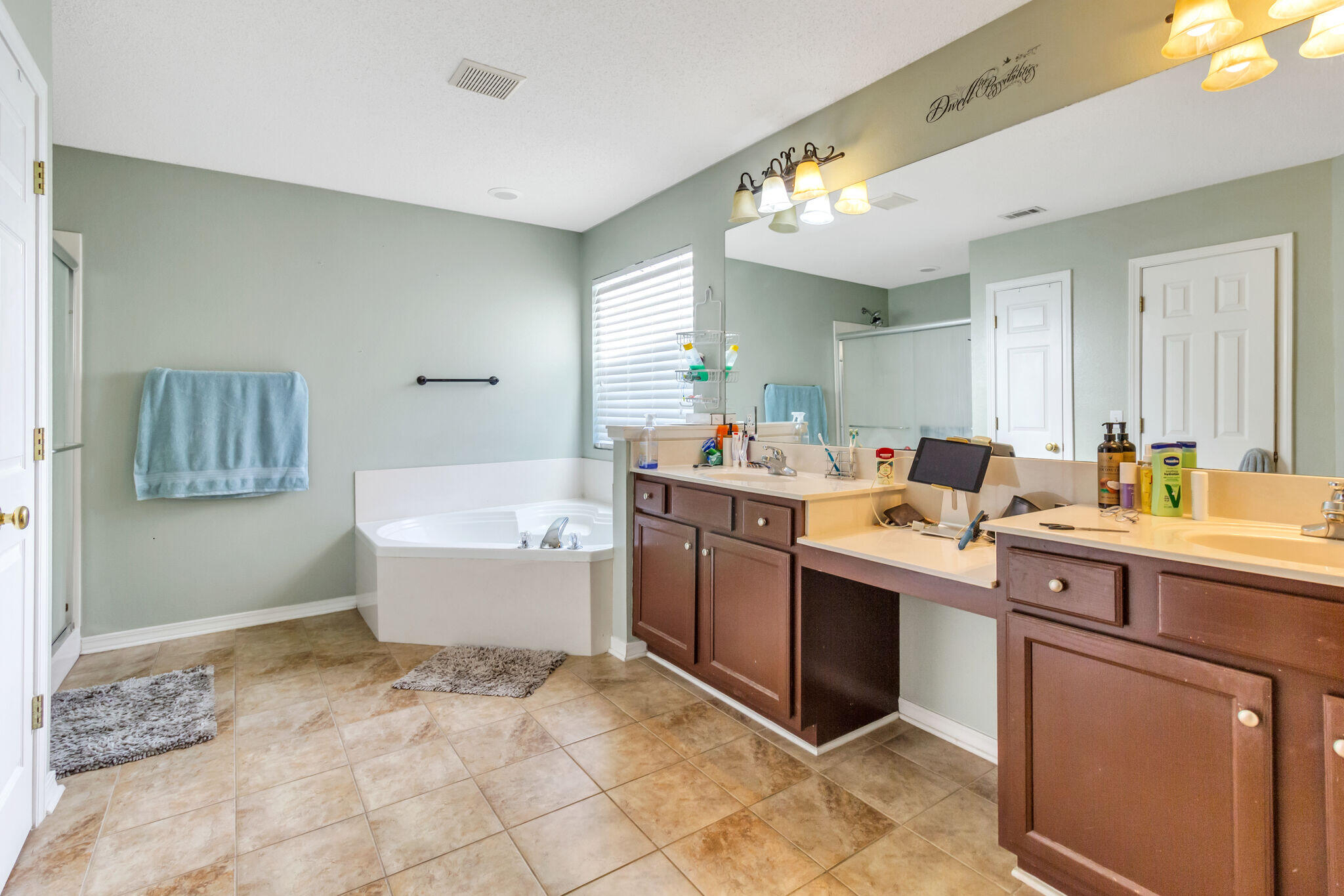 RIVERCHASE S/D PH 1 - Residential Lease