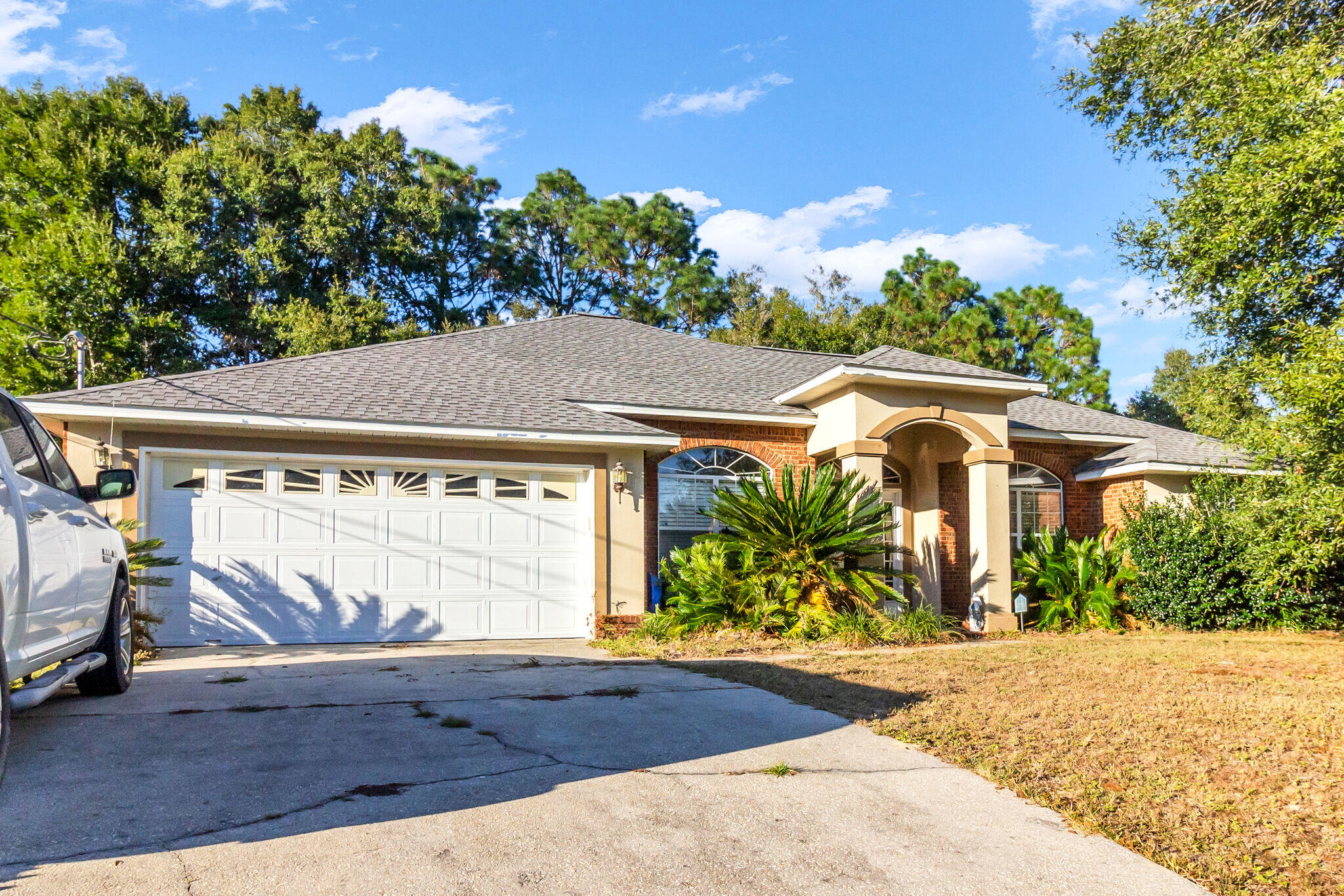 RIVERCHASE S/D PH 1 - Residential Lease