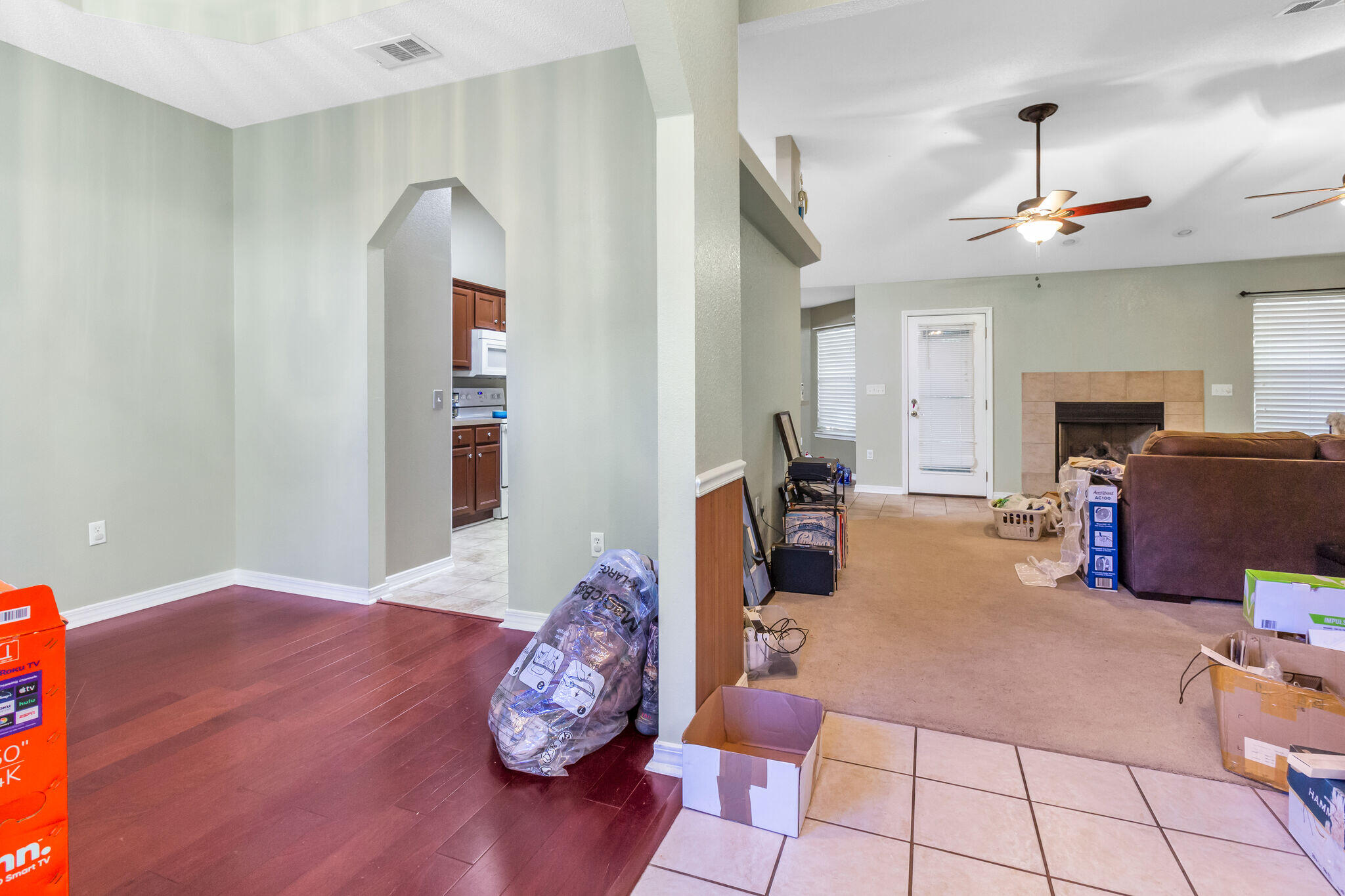 RIVERCHASE S/D PH 1 - Residential Lease