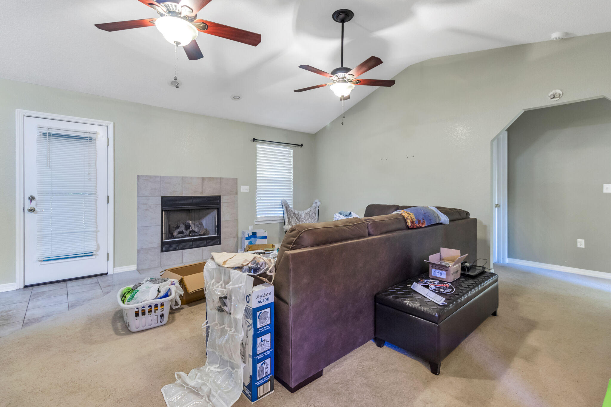 RIVERCHASE S/D PH 1 - Residential Lease