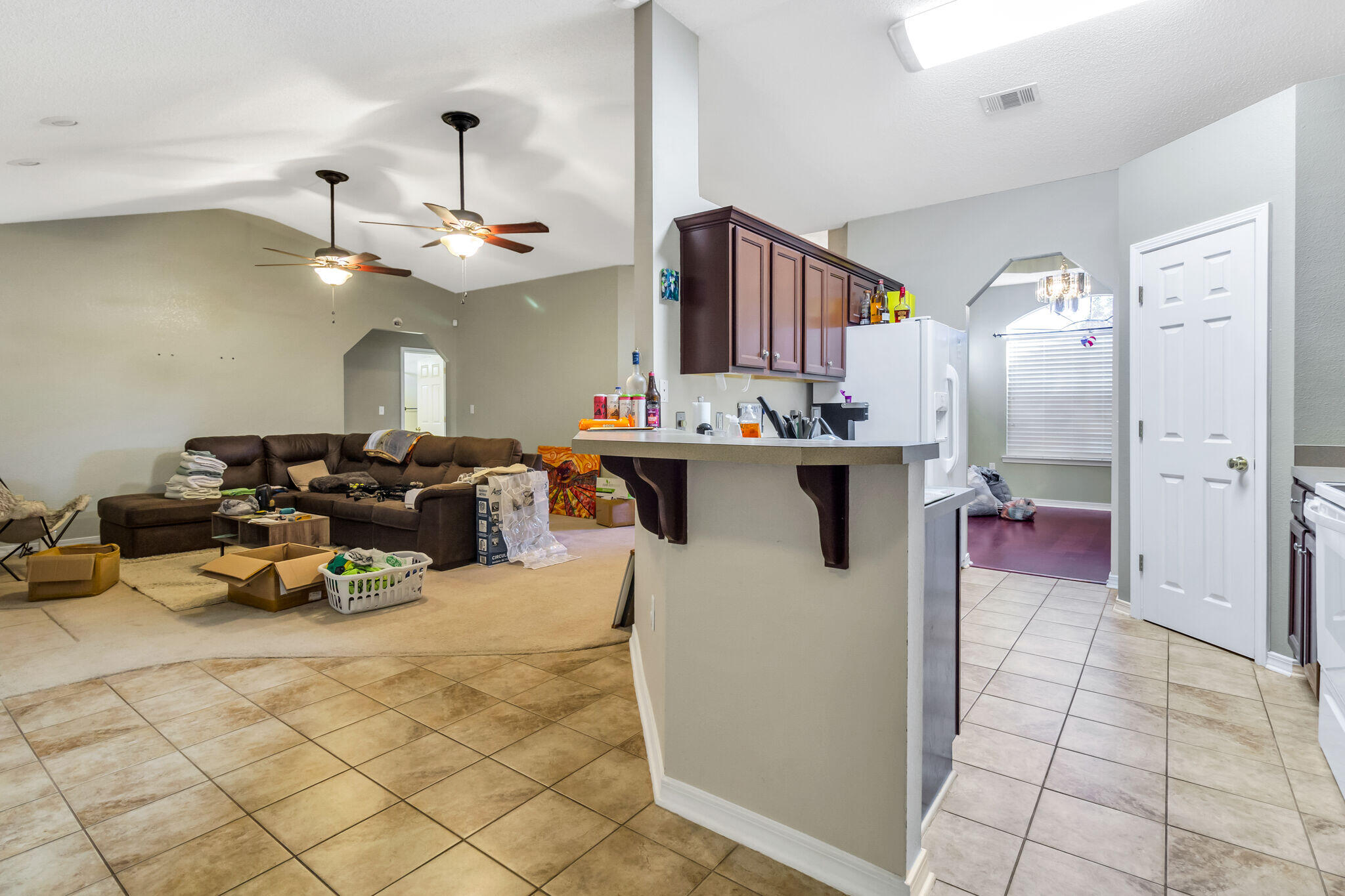 RIVERCHASE S/D PH 1 - Residential Lease