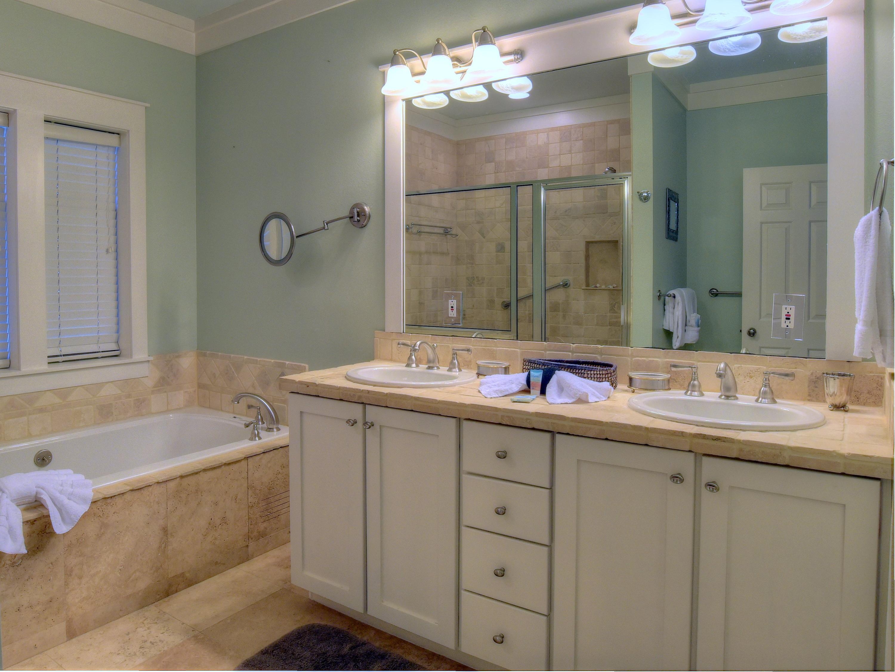 MAGNOLIA BAY - Residential