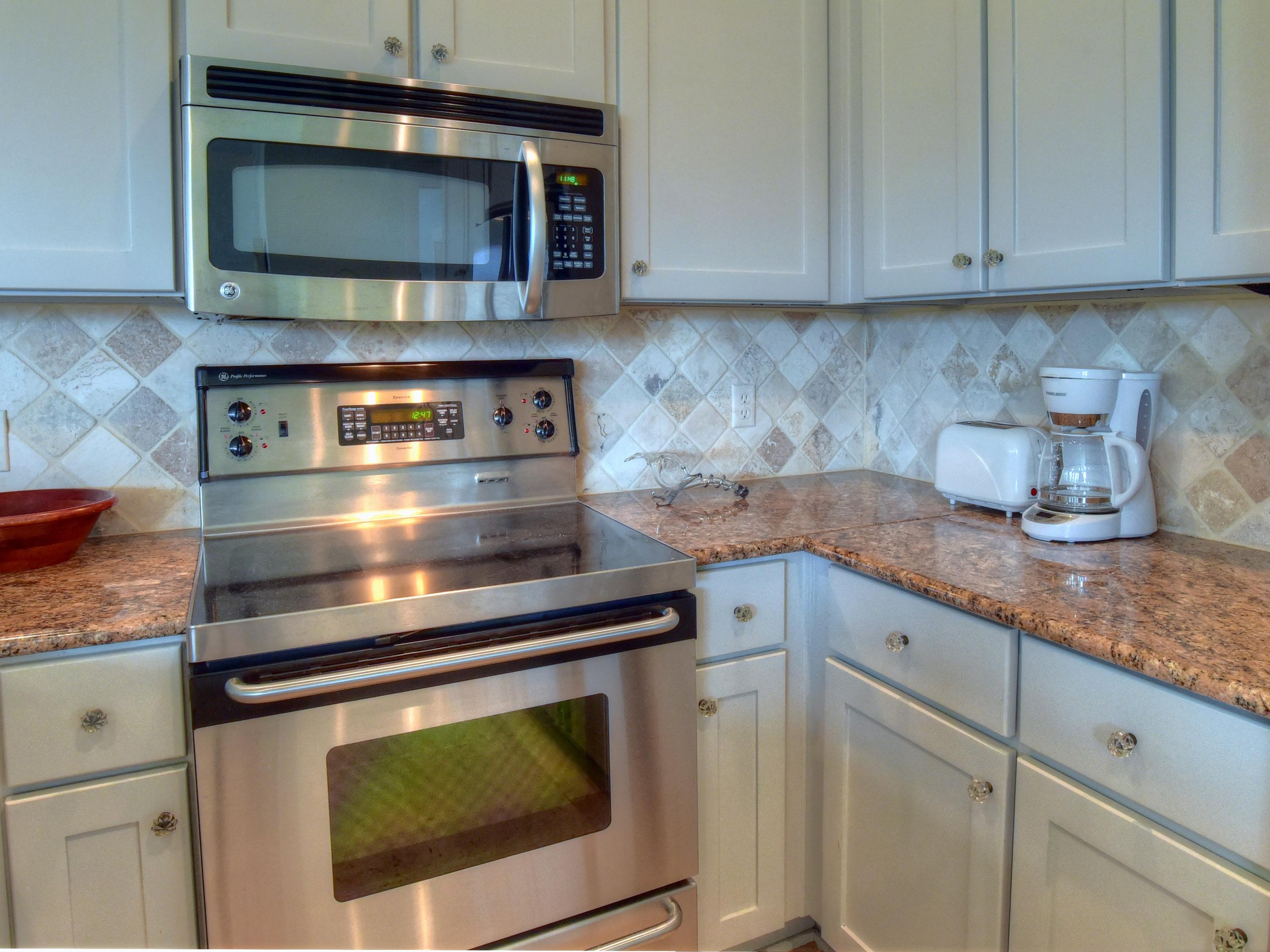 MAGNOLIA BAY - Residential