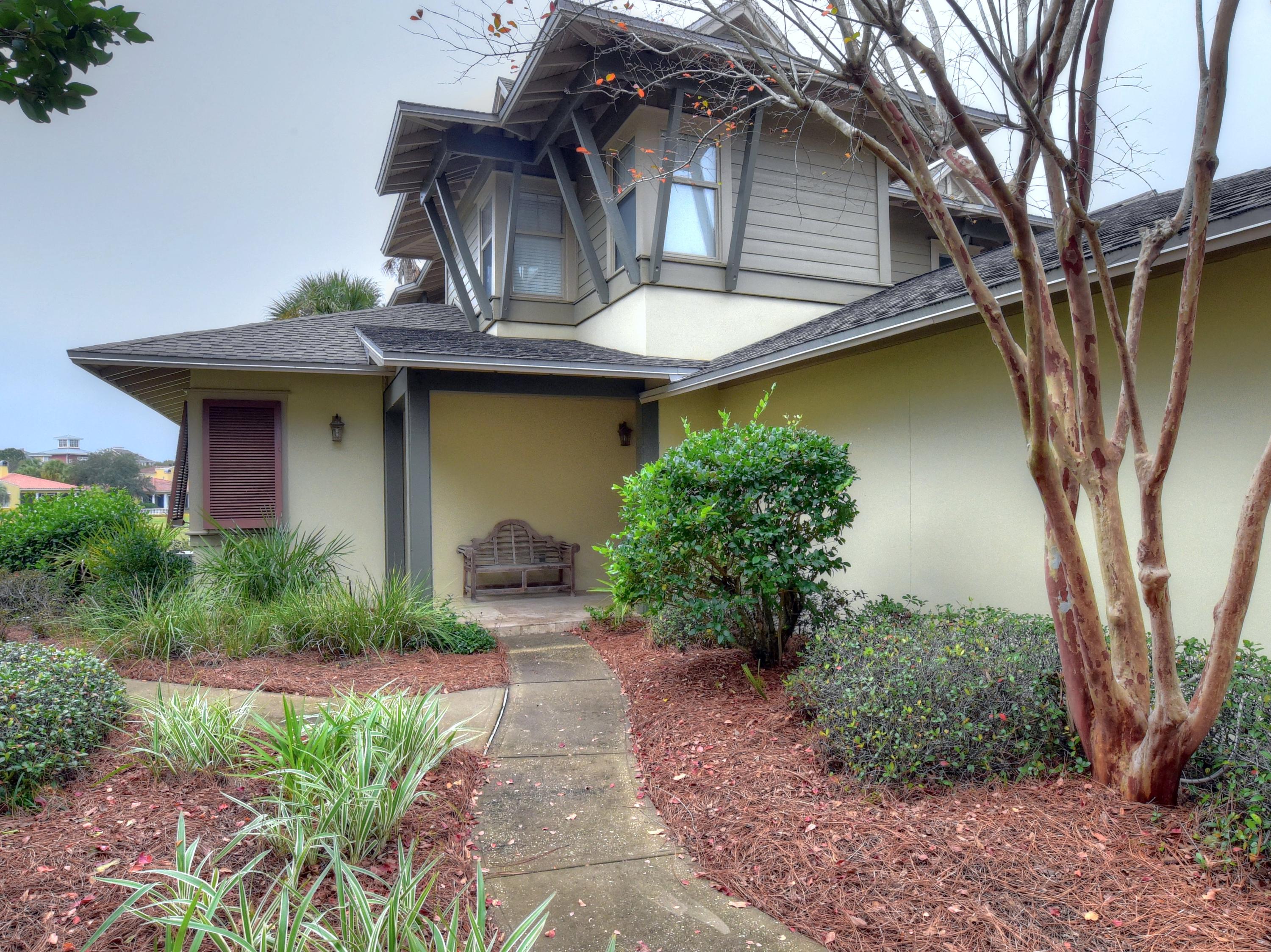 MAGNOLIA BAY - Residential