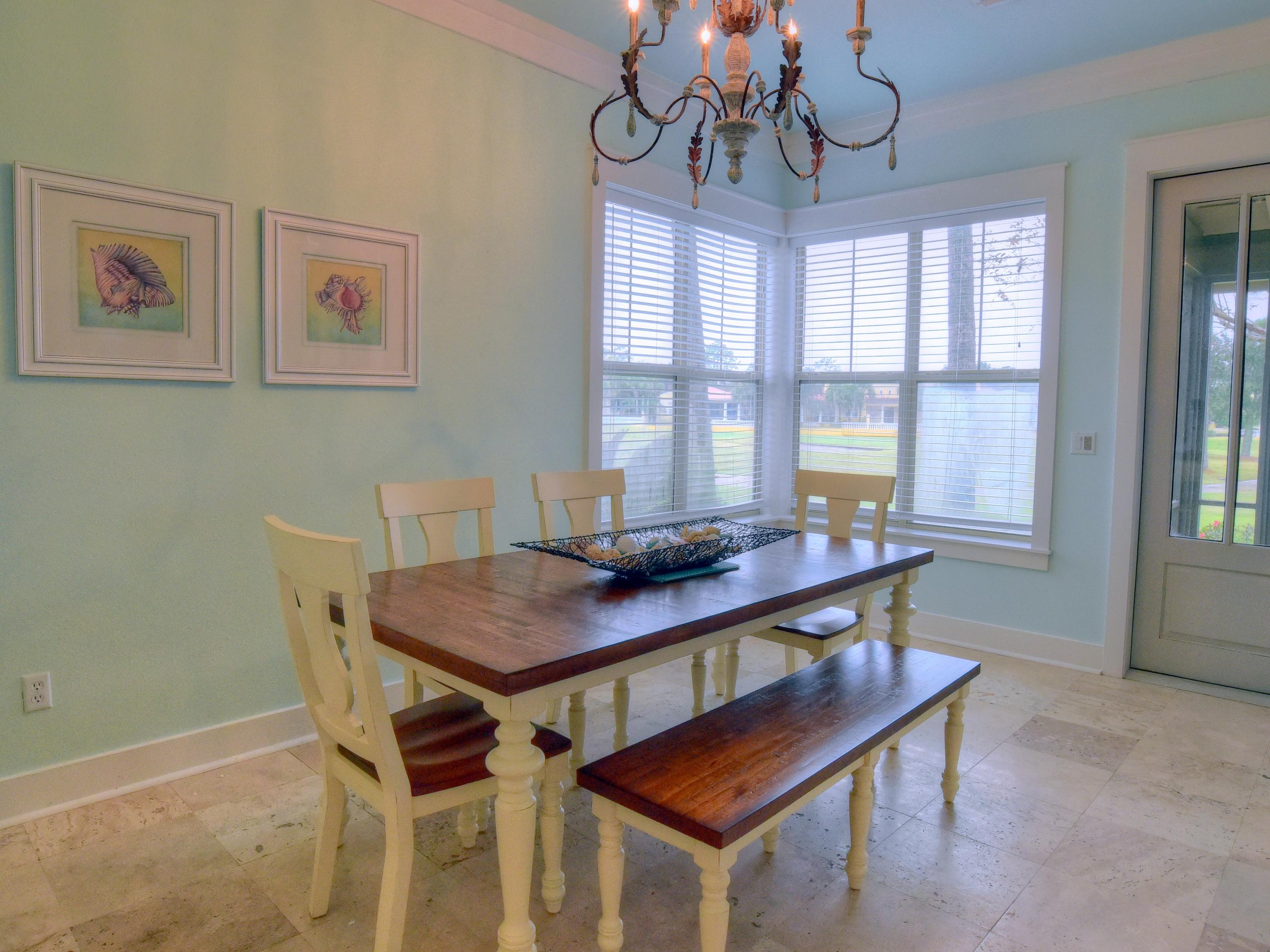 MAGNOLIA BAY - Residential