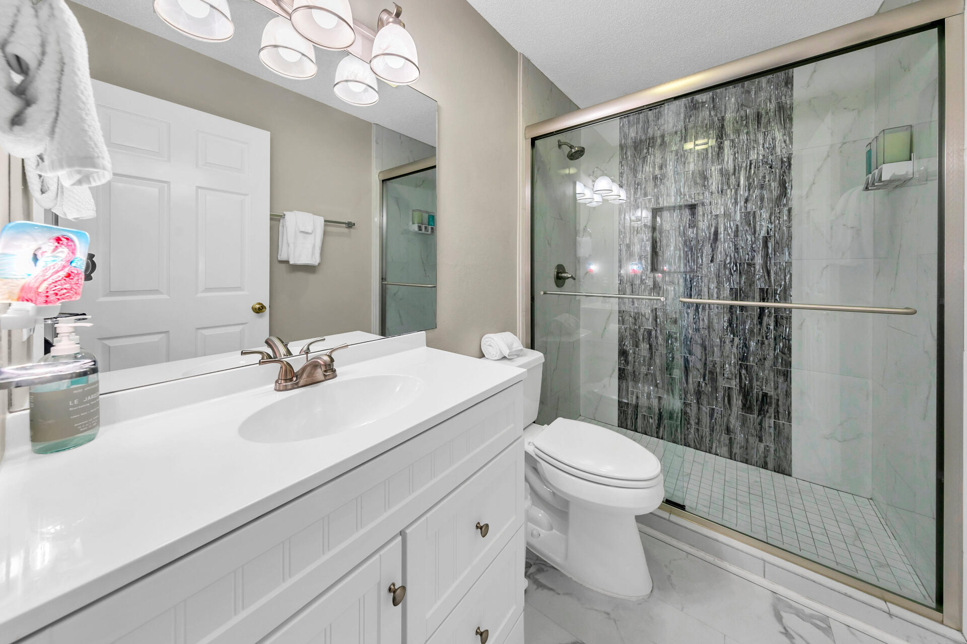 BEACHSIDE VILLAS CONDO PH 1 - Residential