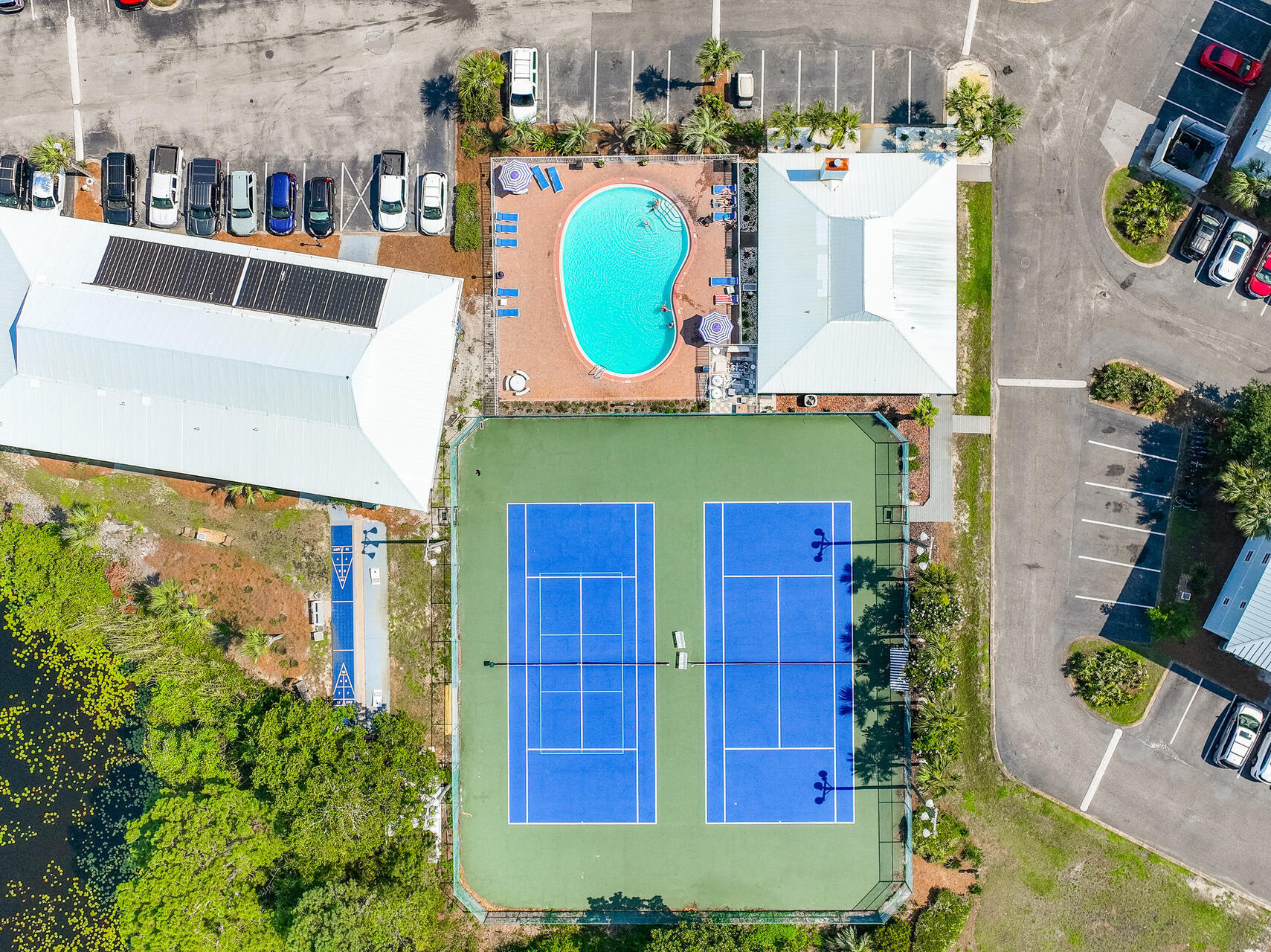 BEACHSIDE VILLAS CONDO PH 1 - Residential