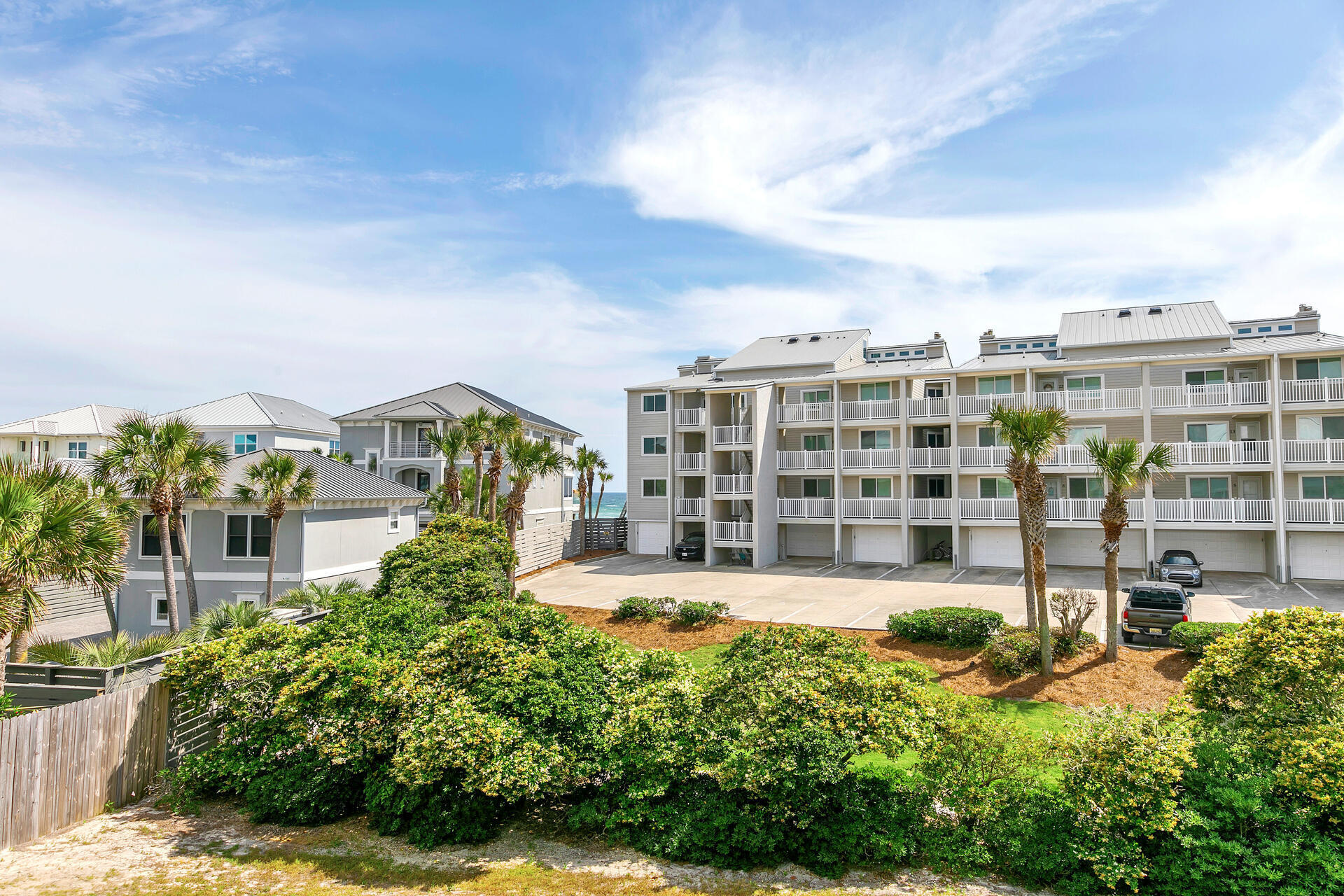 BEACHSIDE VILLAS CONDO PH 1 - Residential