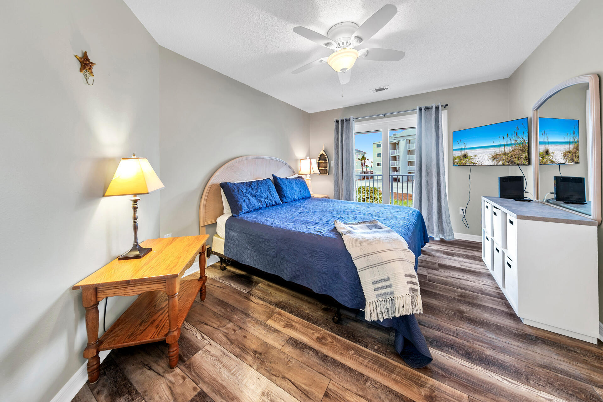 BEACHSIDE VILLAS CONDO PH 1 - Residential