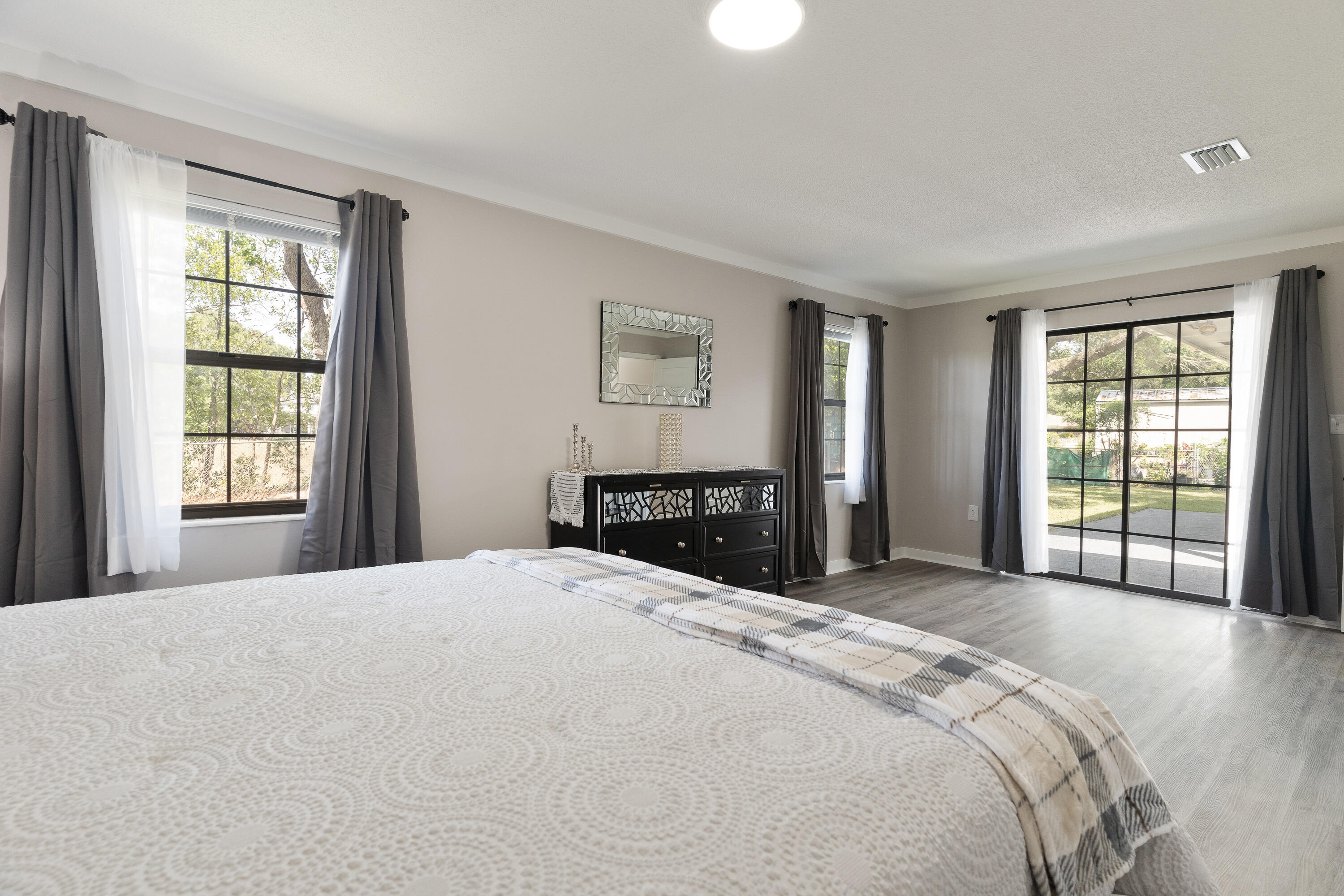 LAKE LORRAINE ESTATES - Residential