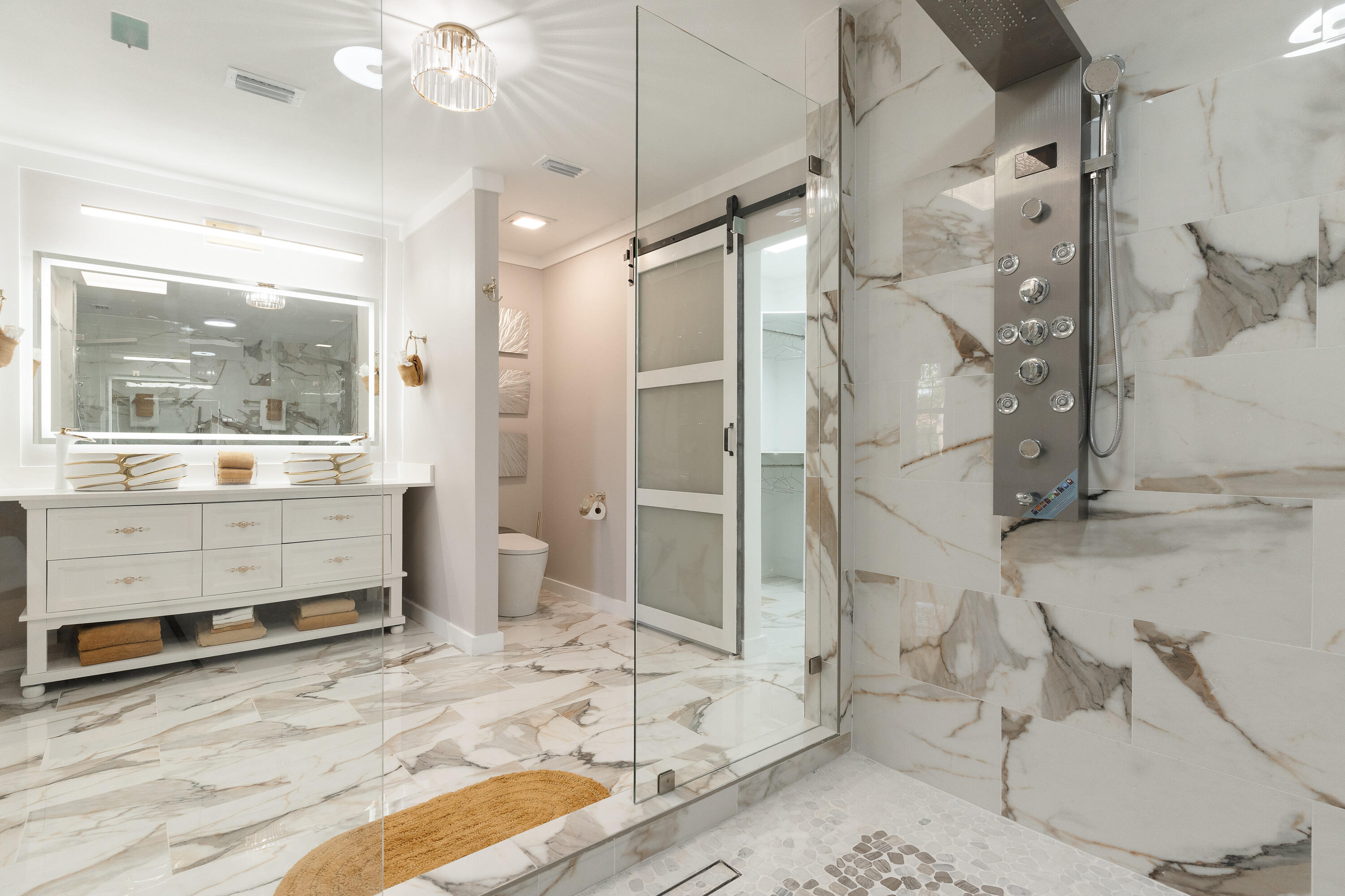 LAKE LORRAINE ESTATES - Residential