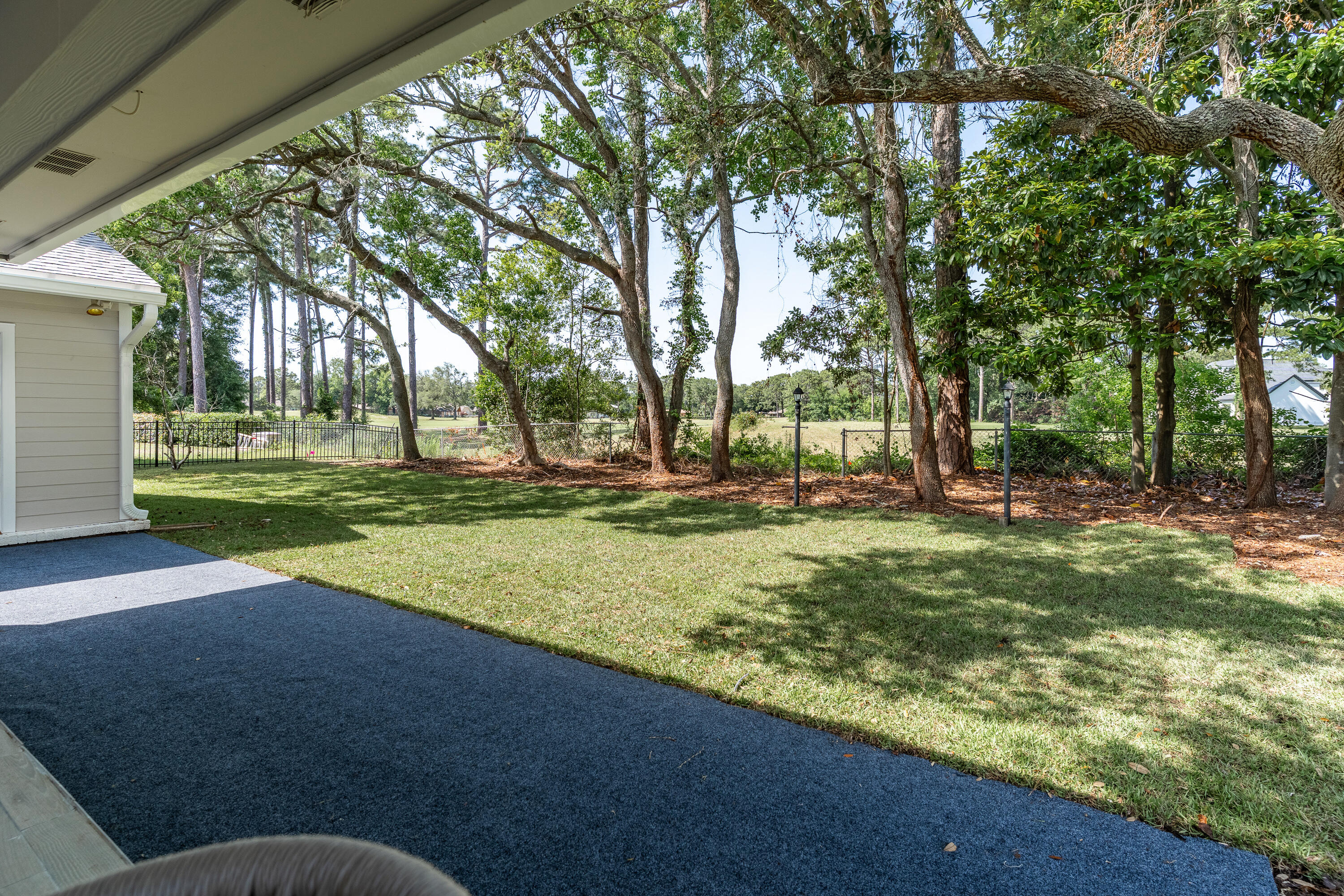 LAKE LORRAINE ESTATES - Residential