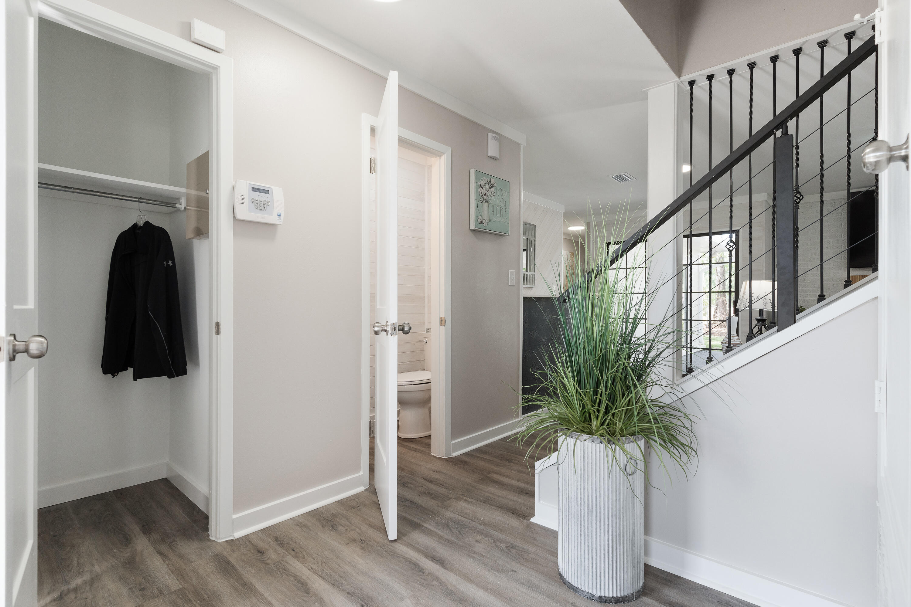 LAKE LORRAINE ESTATES - Residential