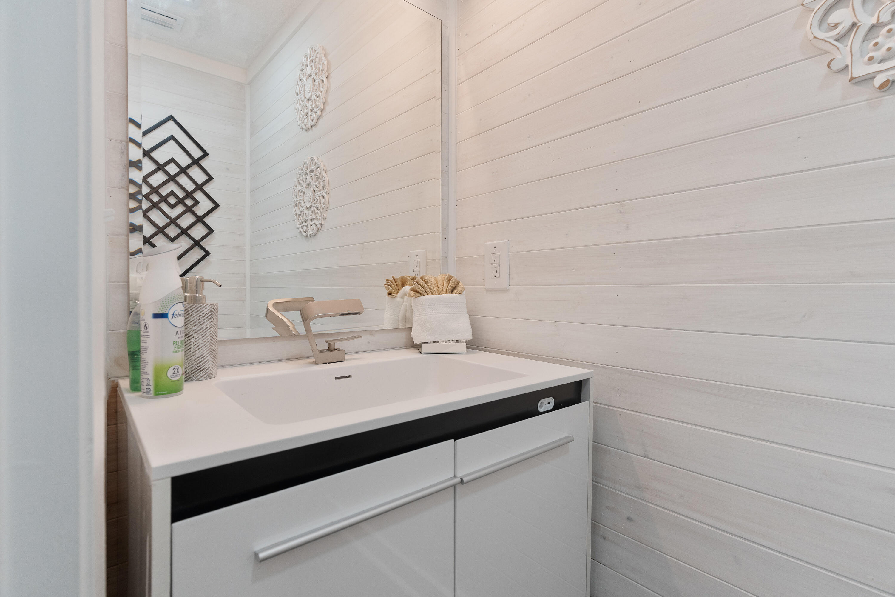 LAKE LORRAINE ESTATES - Residential