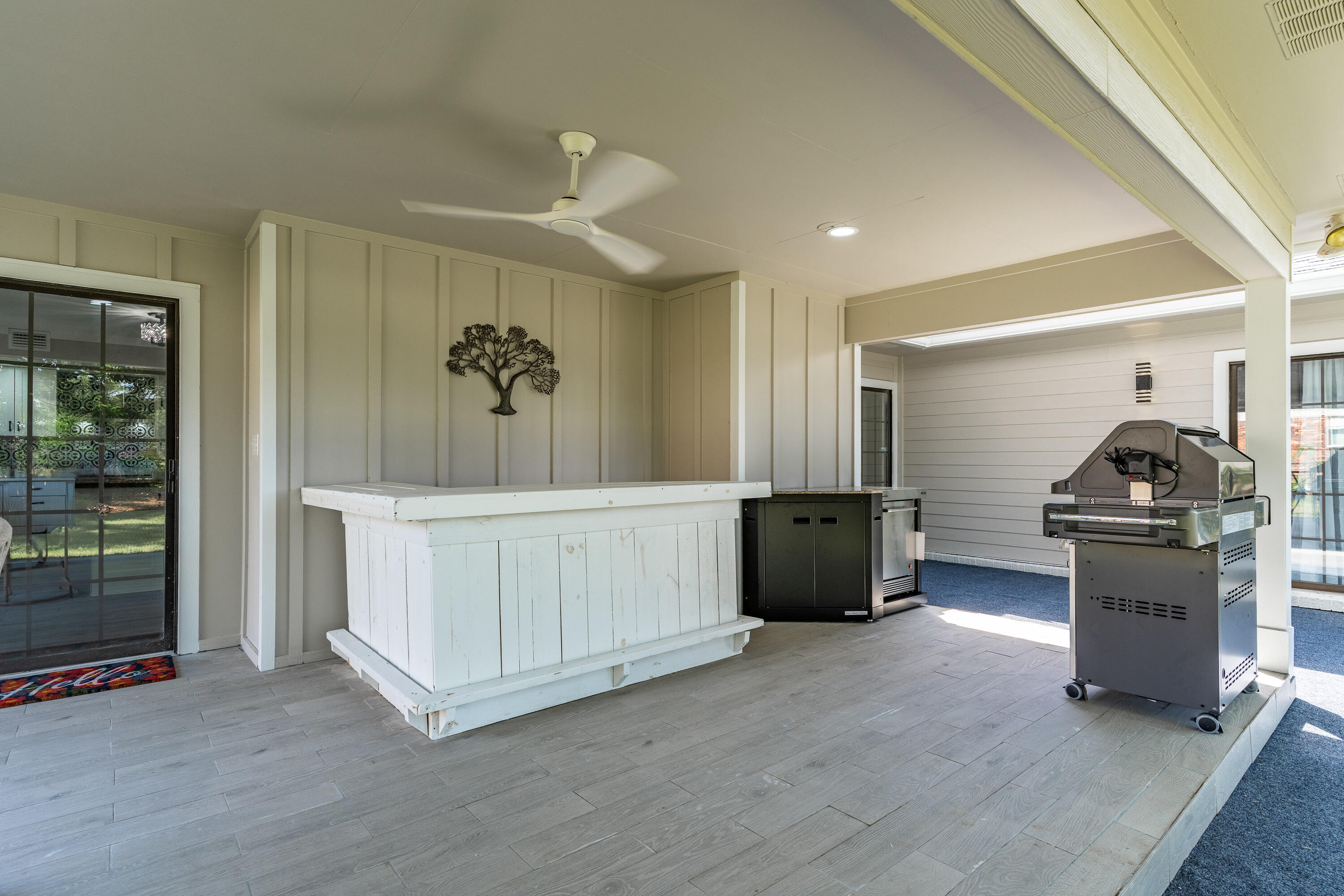 LAKE LORRAINE ESTATES - Residential