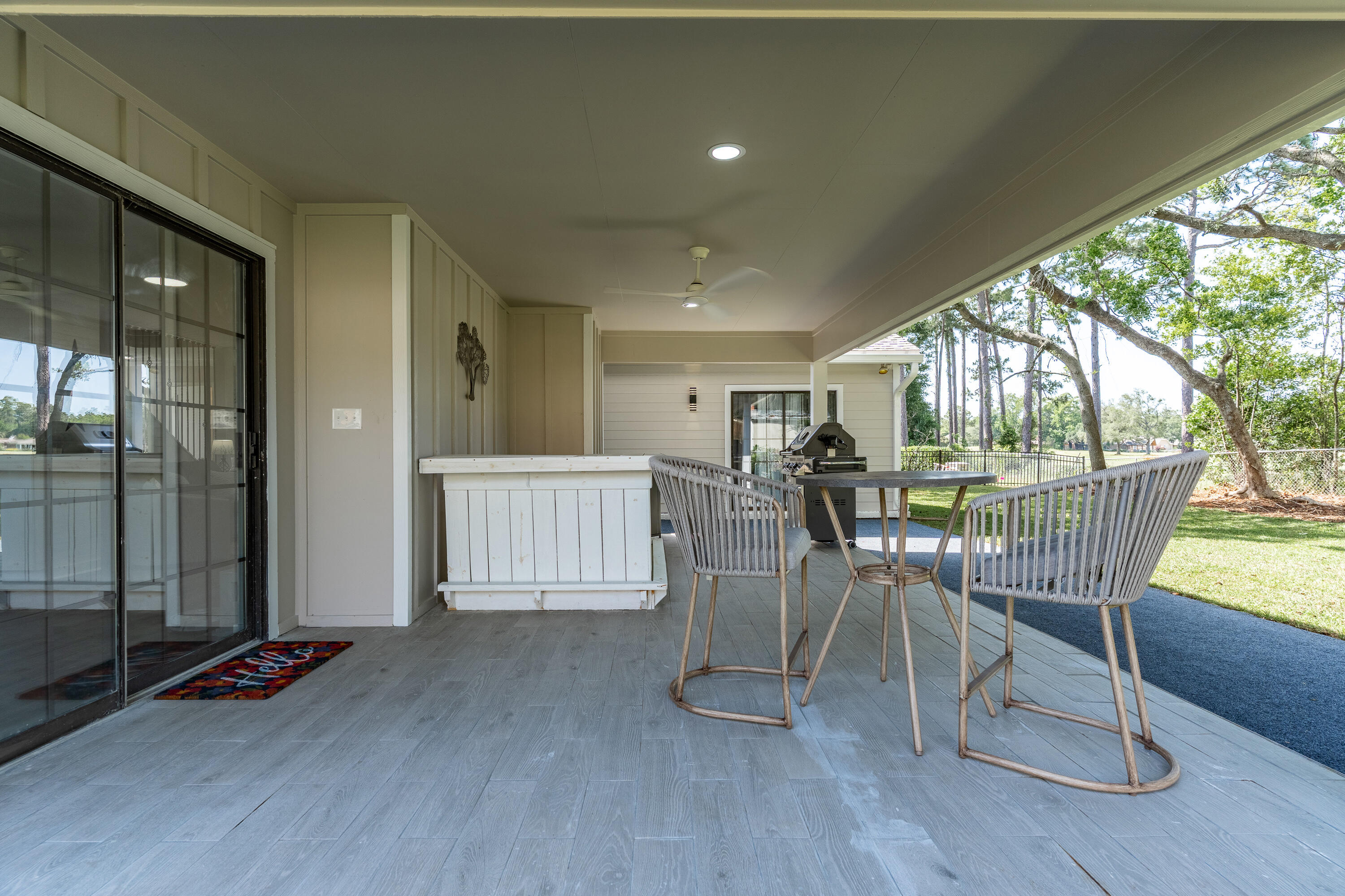 LAKE LORRAINE ESTATES - Residential