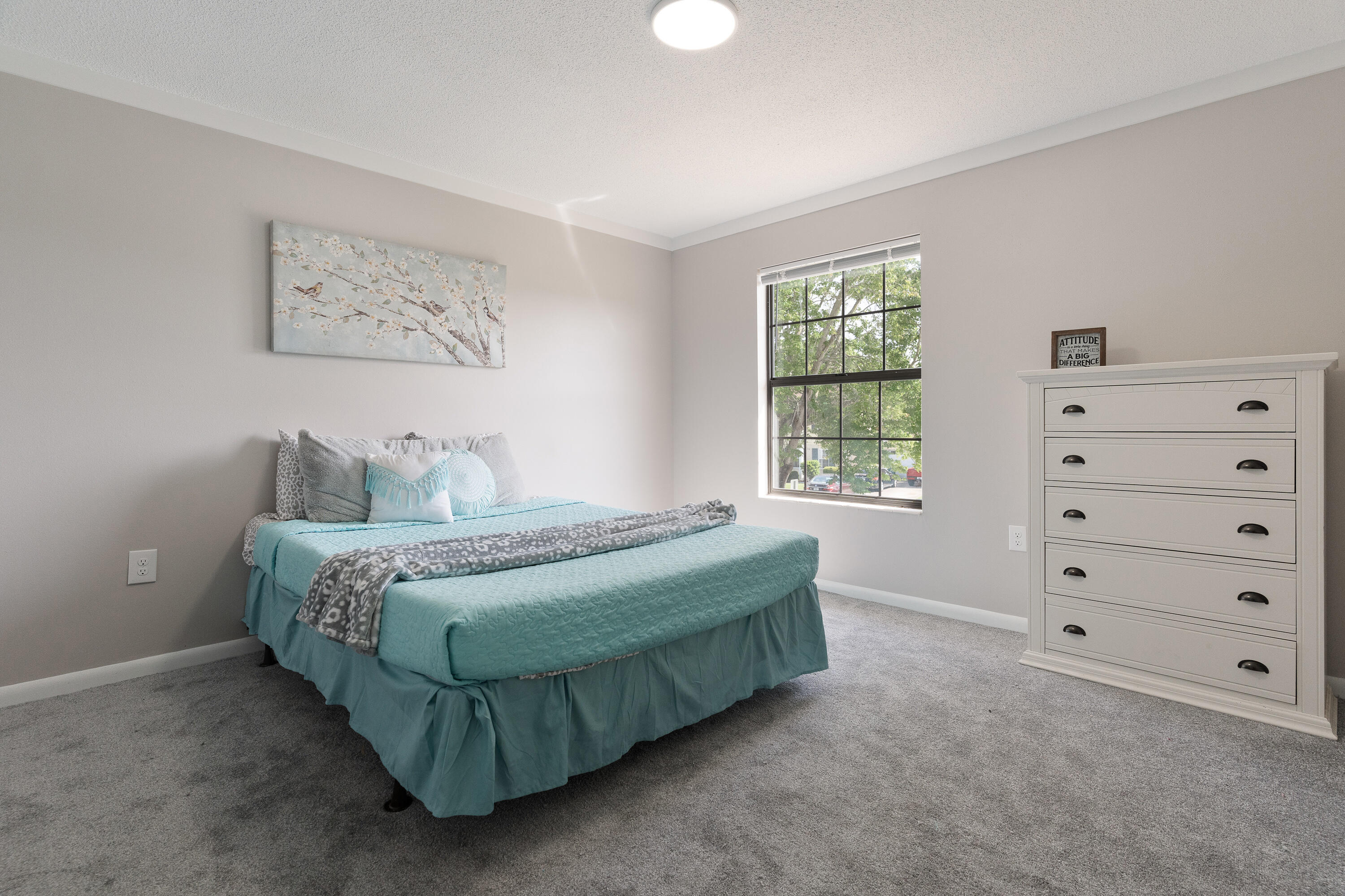 LAKE LORRAINE ESTATES - Residential