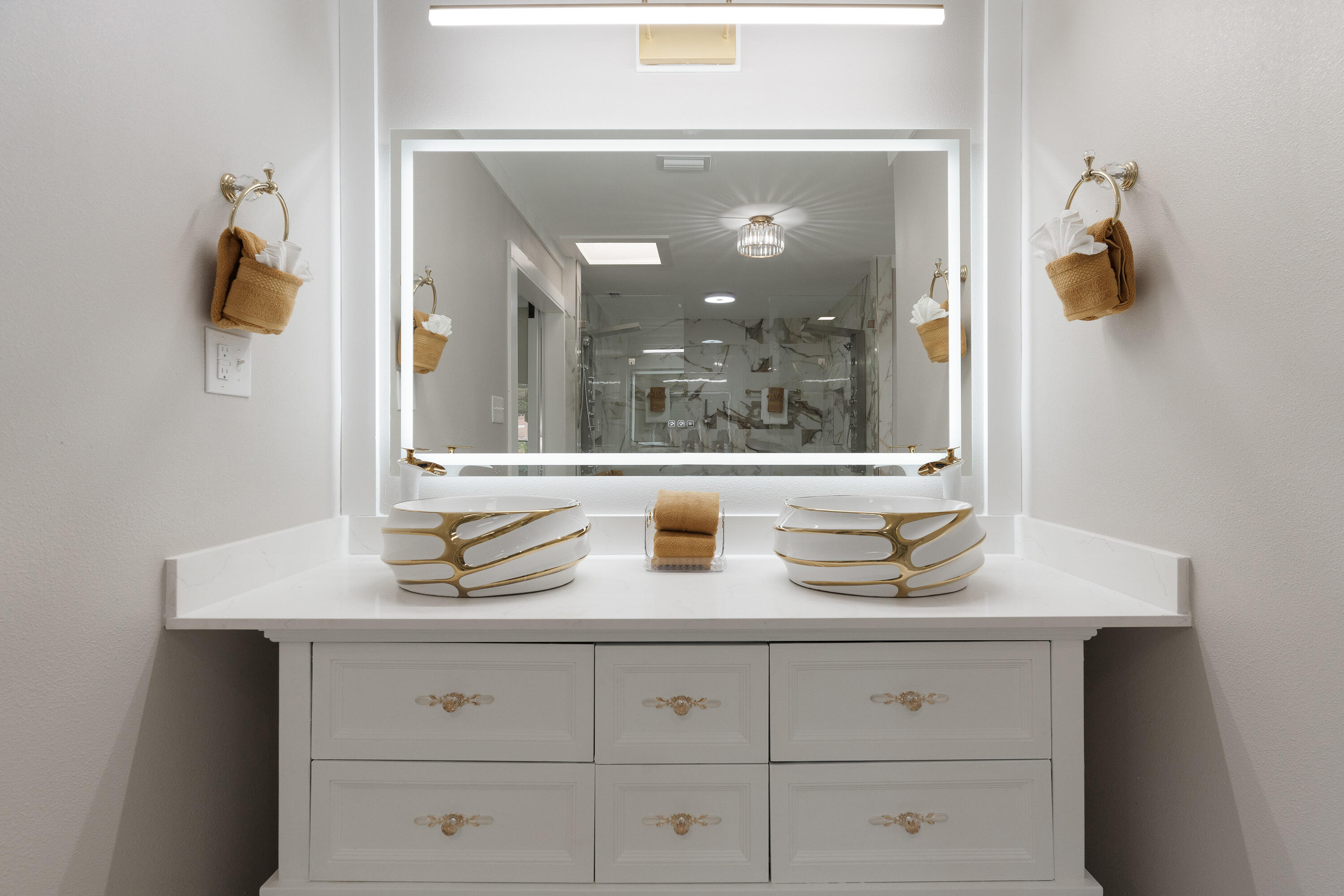 LAKE LORRAINE ESTATES - Residential