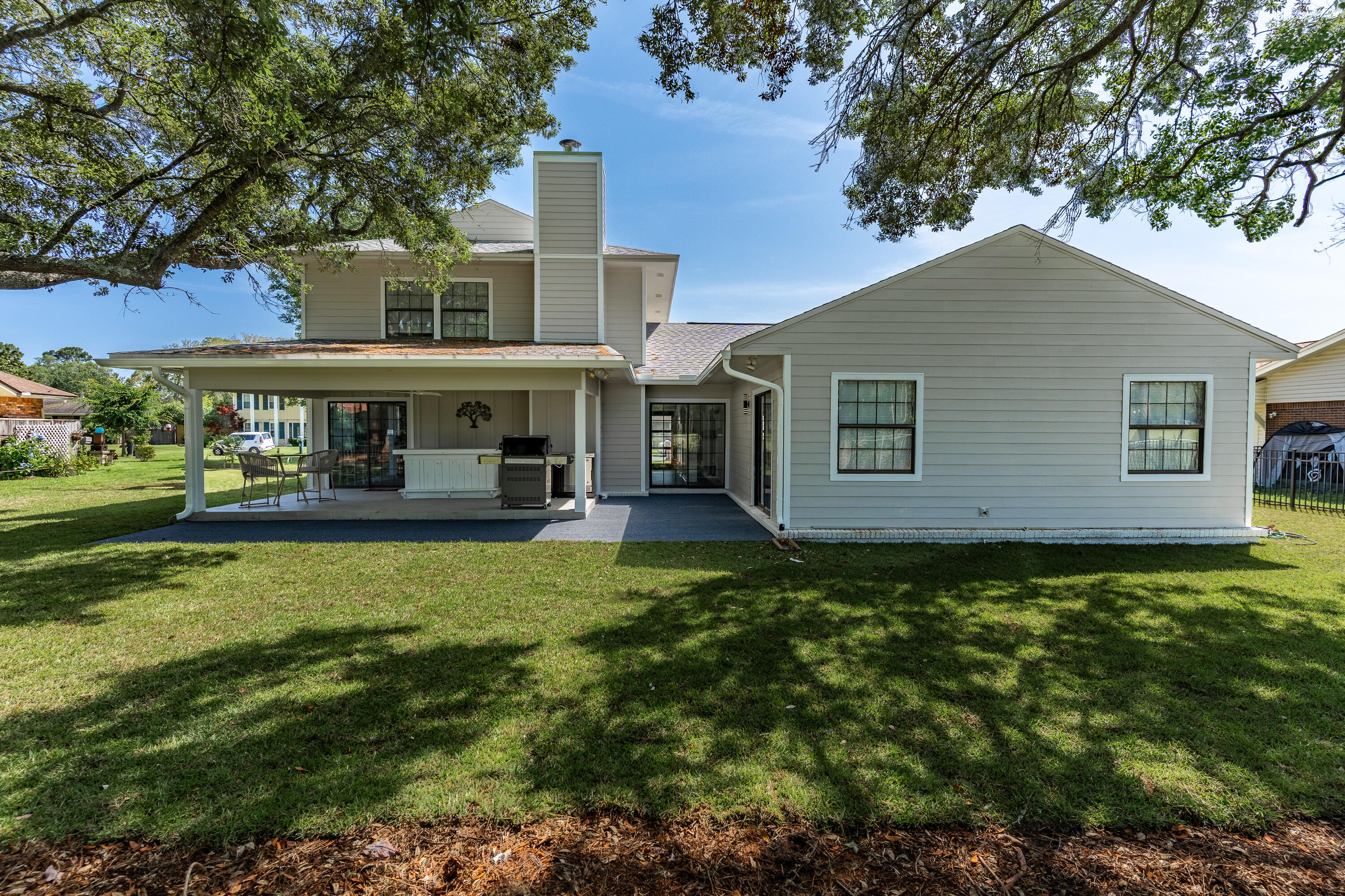 LAKE LORRAINE ESTATES - Residential