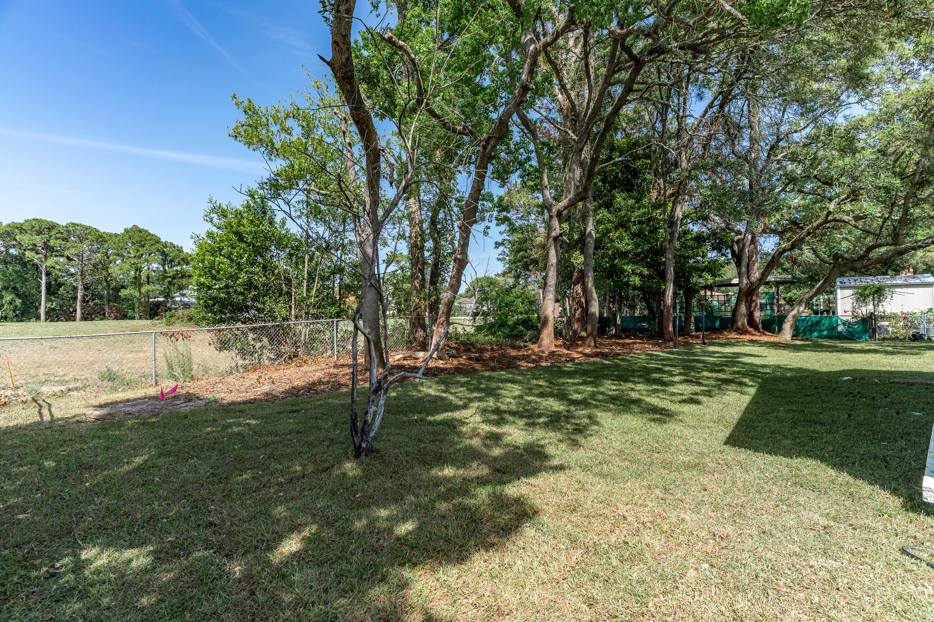 LAKE LORRAINE ESTATES - Residential