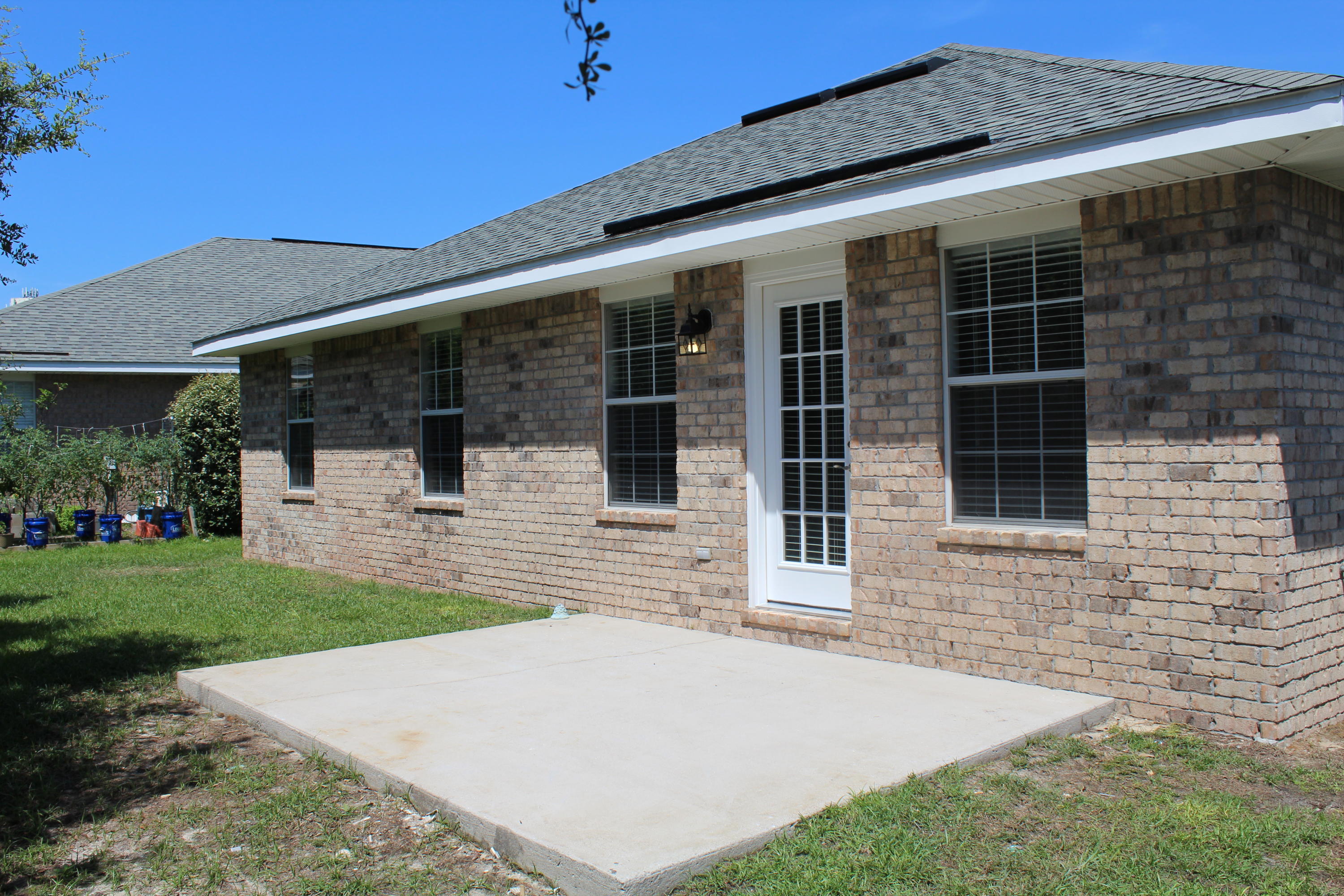 PARADISE RETREAT - Residential