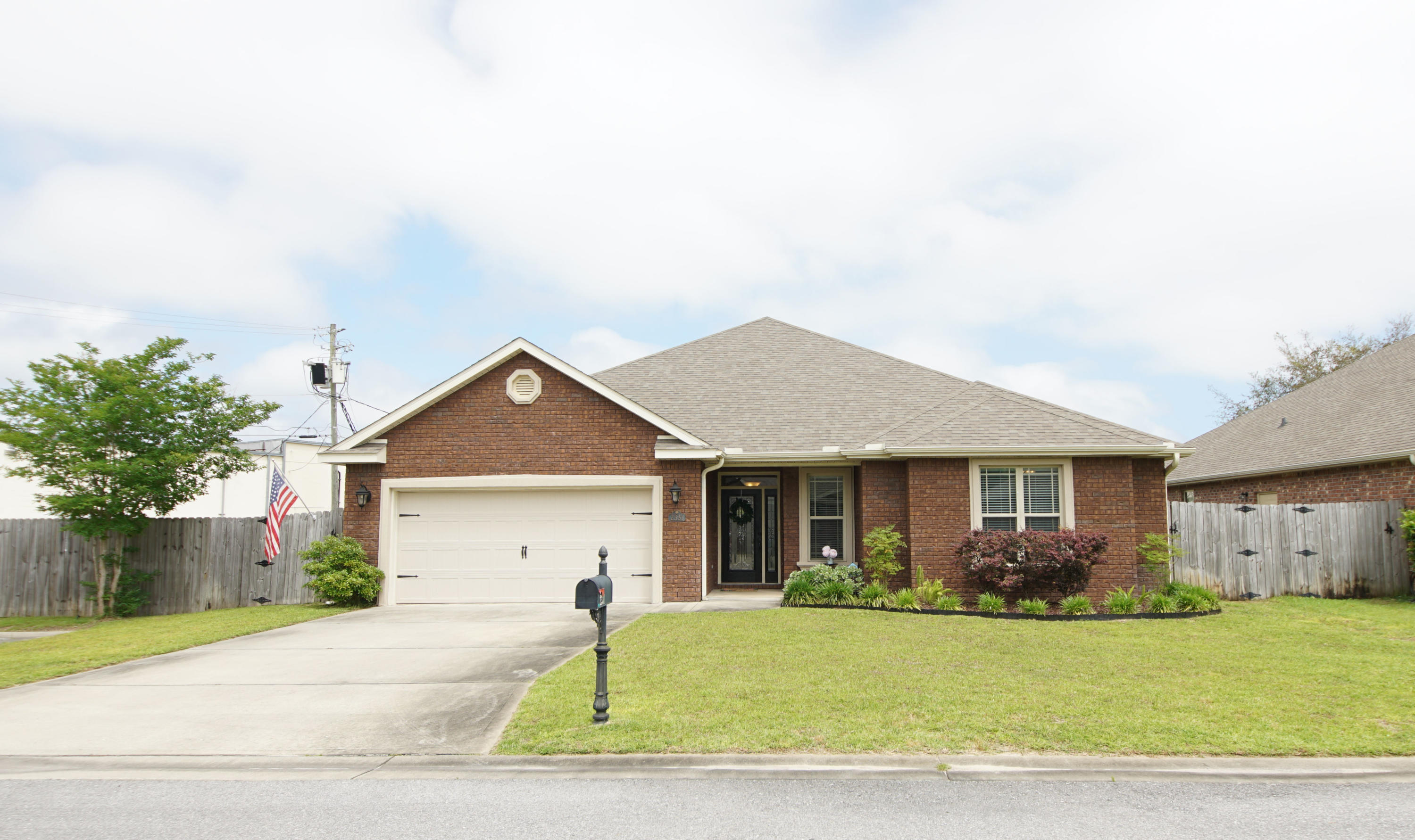 MAJESTIC OAKS - Residential