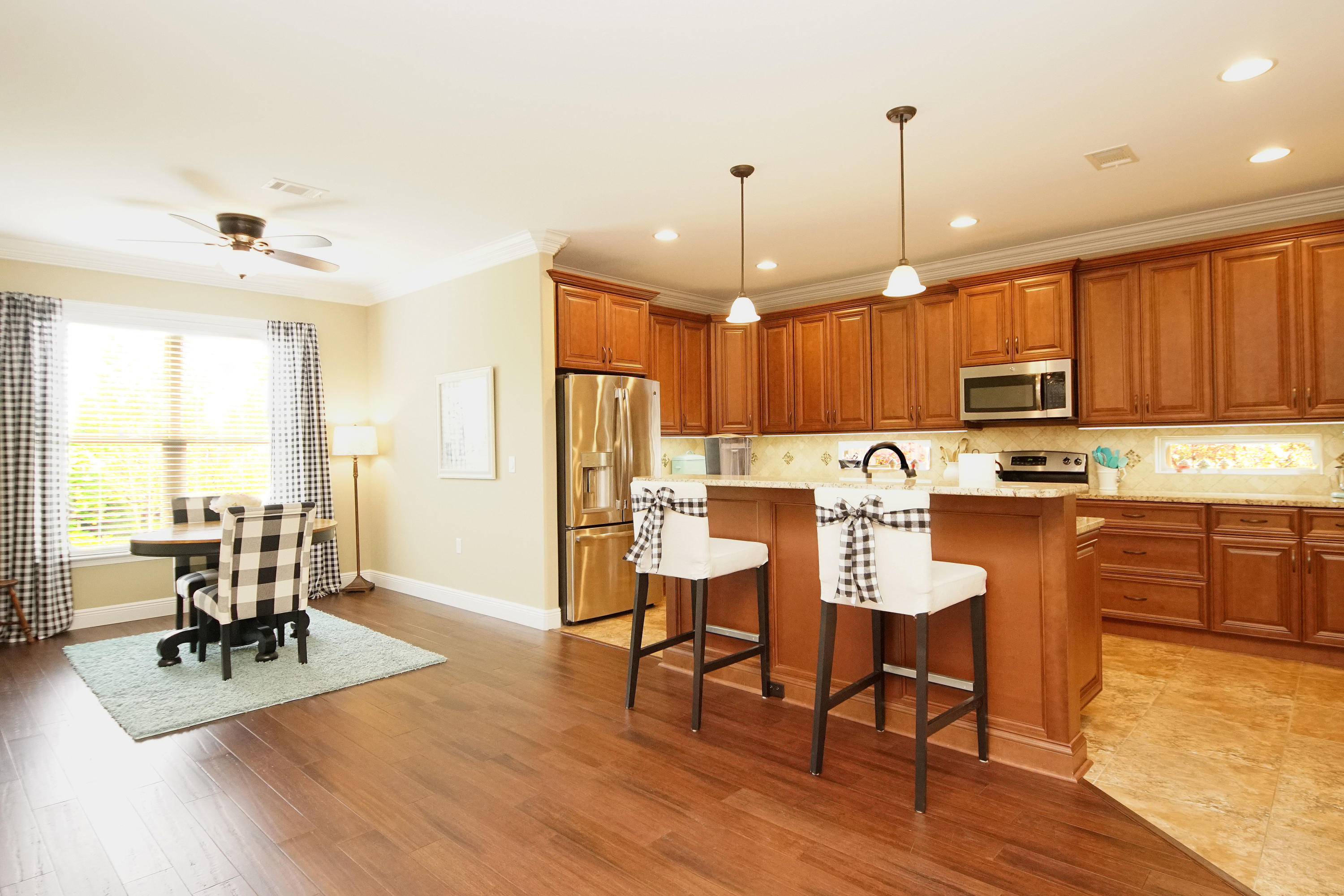 MAJESTIC OAKS - Residential