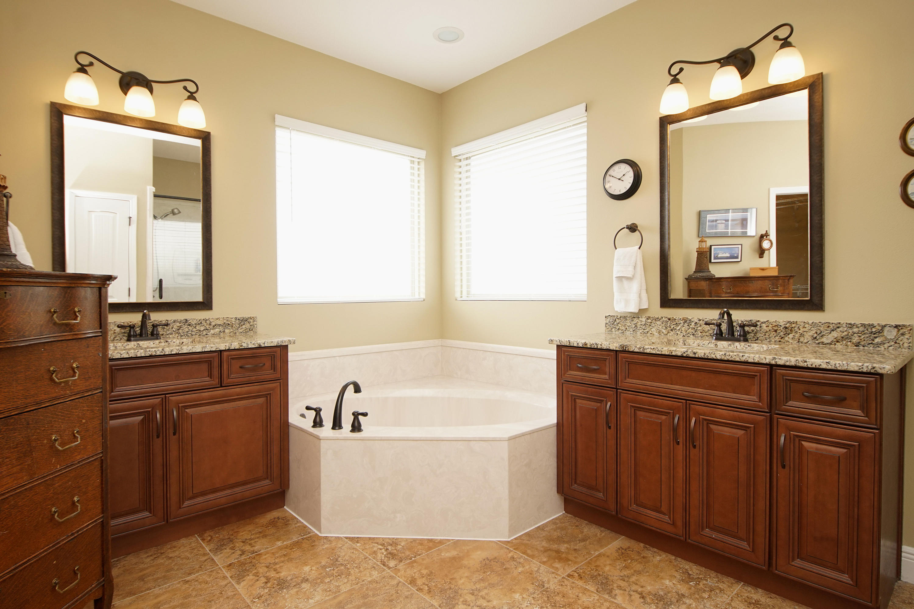 MAJESTIC OAKS - Residential