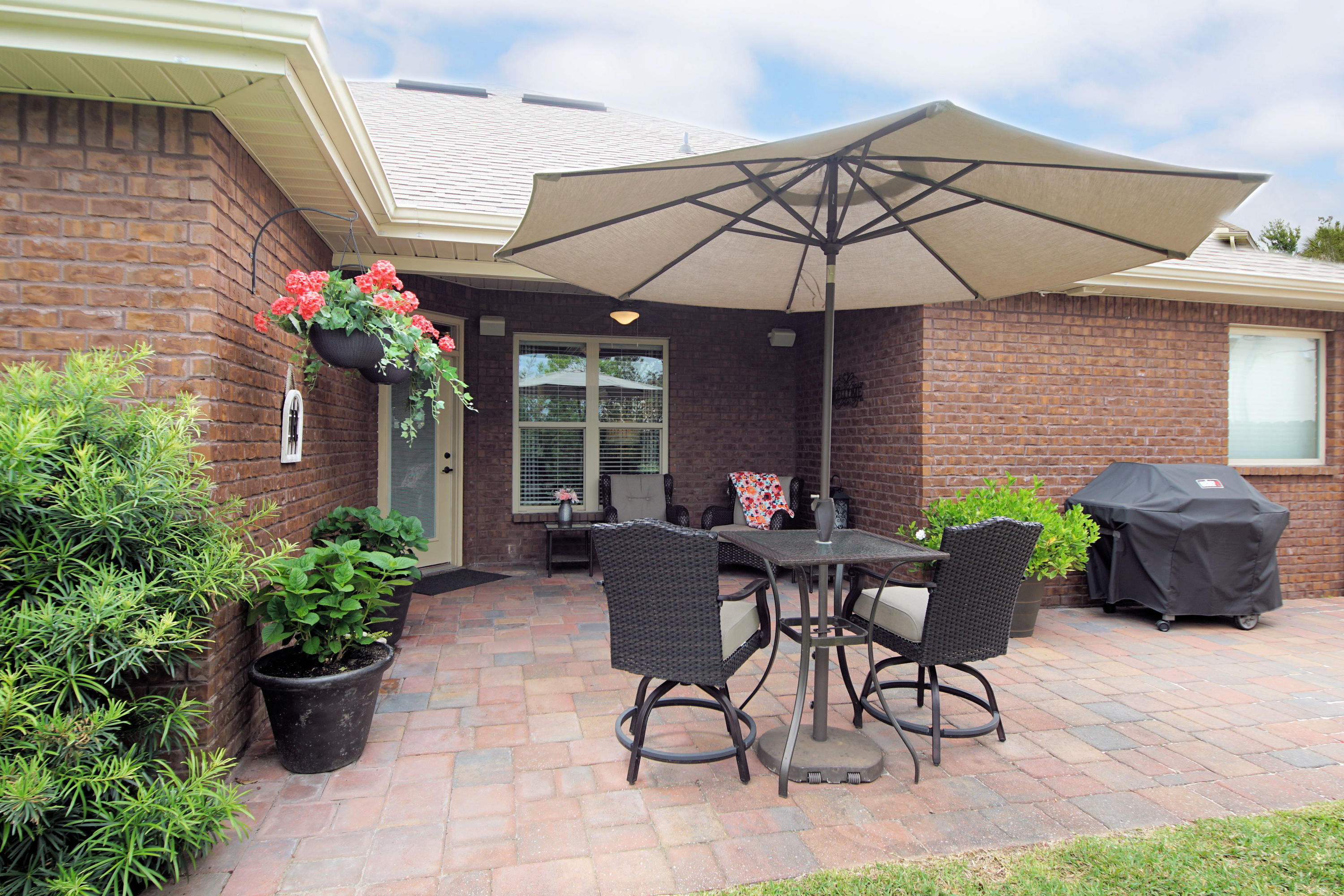 MAJESTIC OAKS - Residential