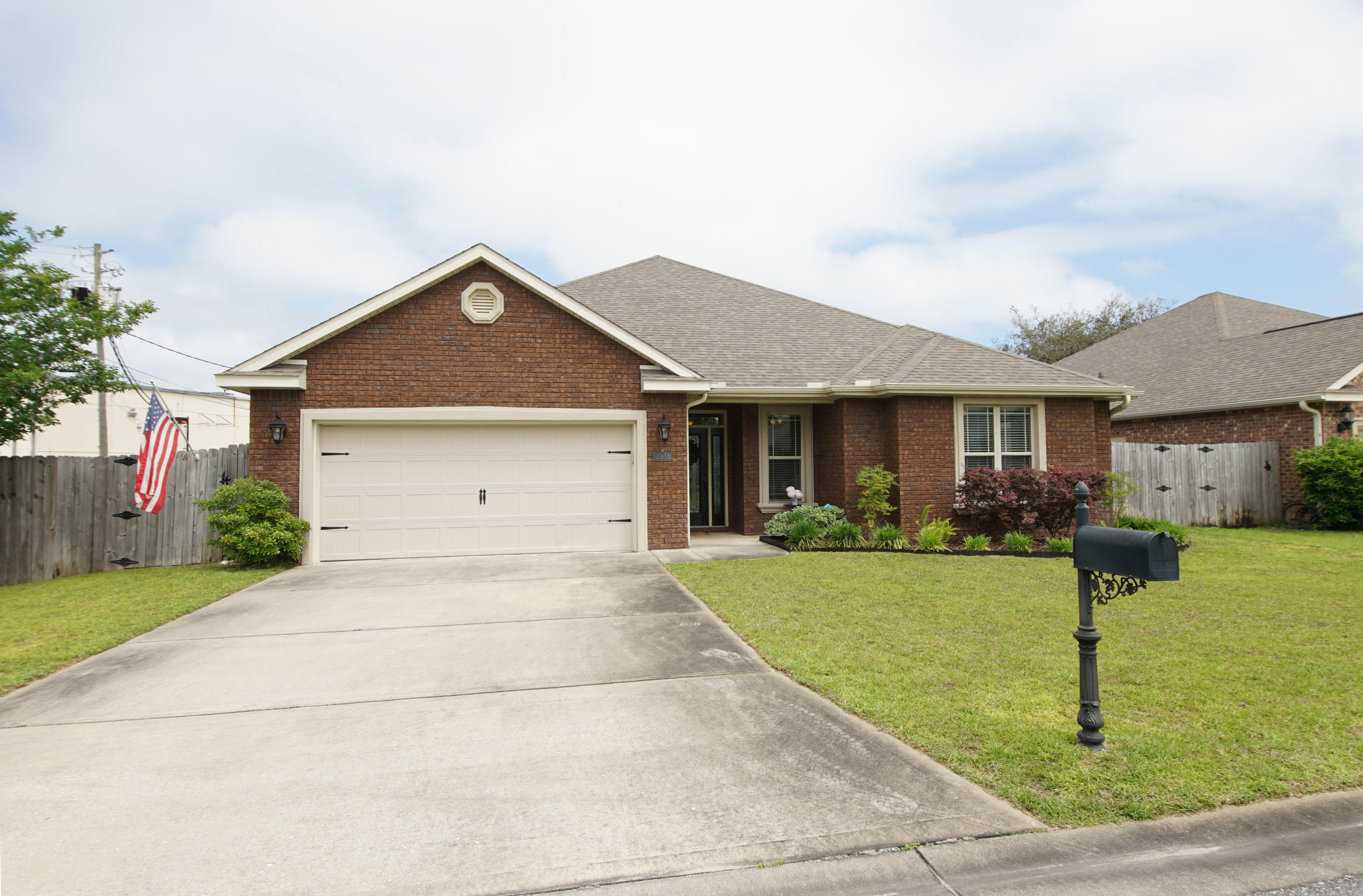 MAJESTIC OAKS - Residential