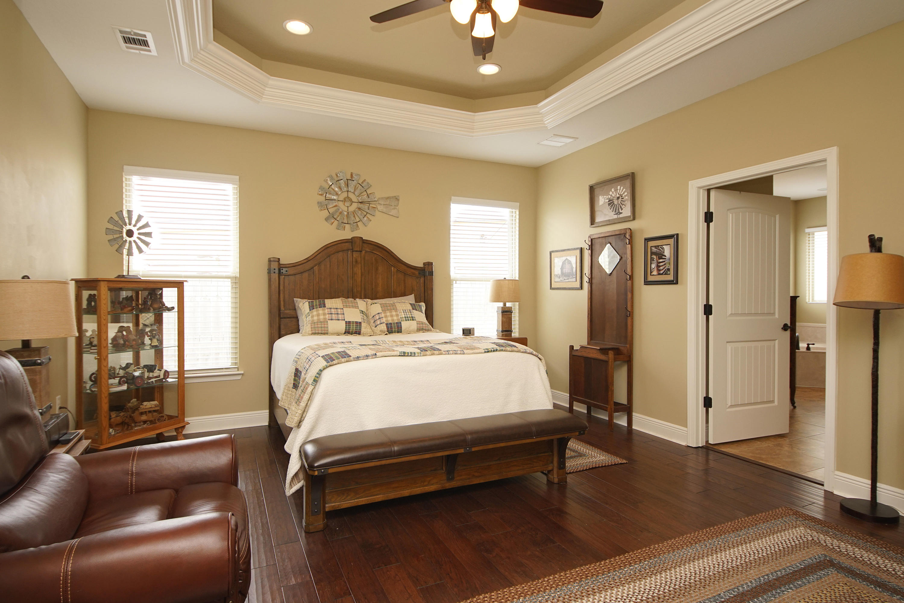 MAJESTIC OAKS - Residential