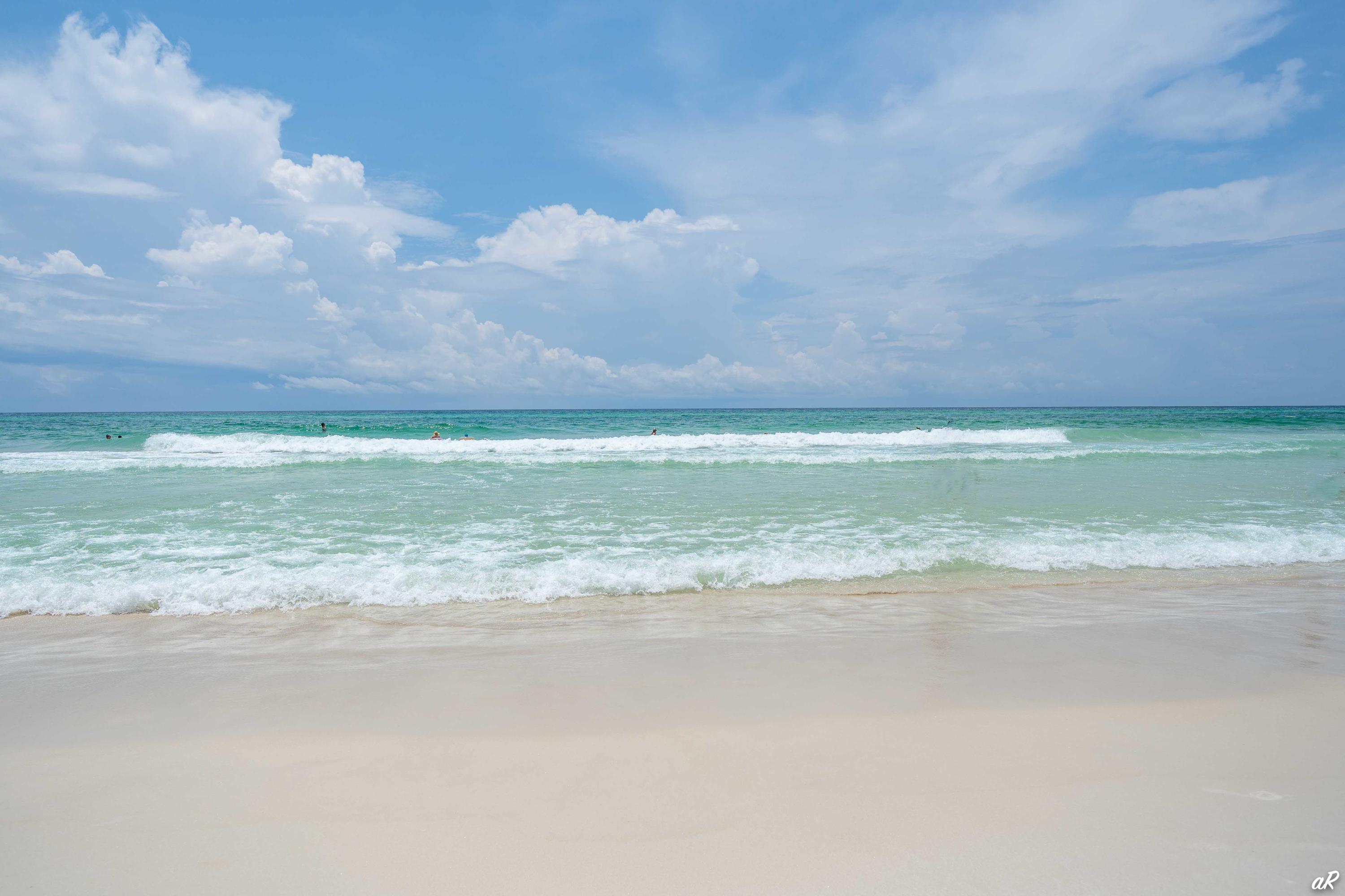 EMERALD ISLE - Residential