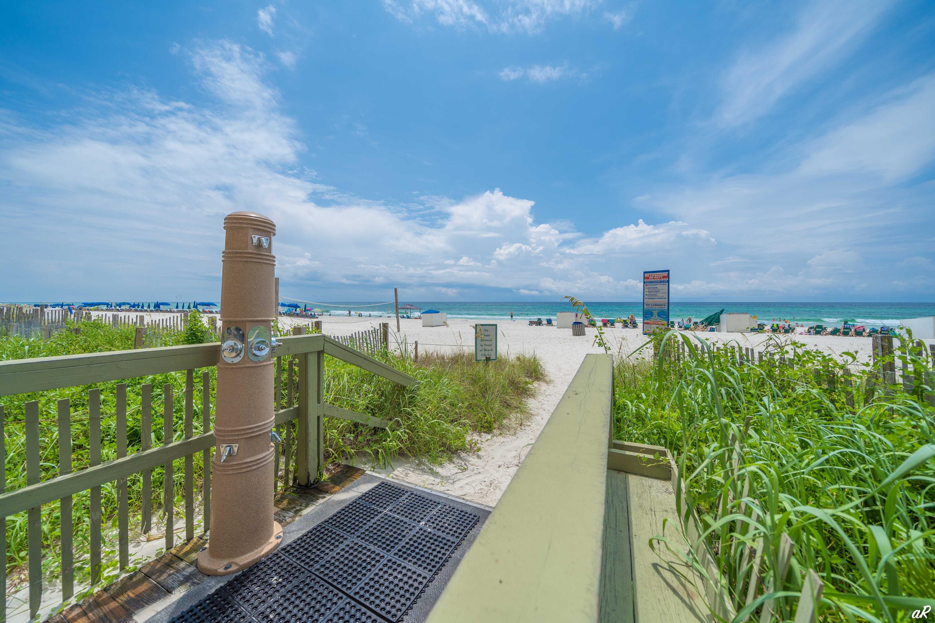 EMERALD ISLE - Residential