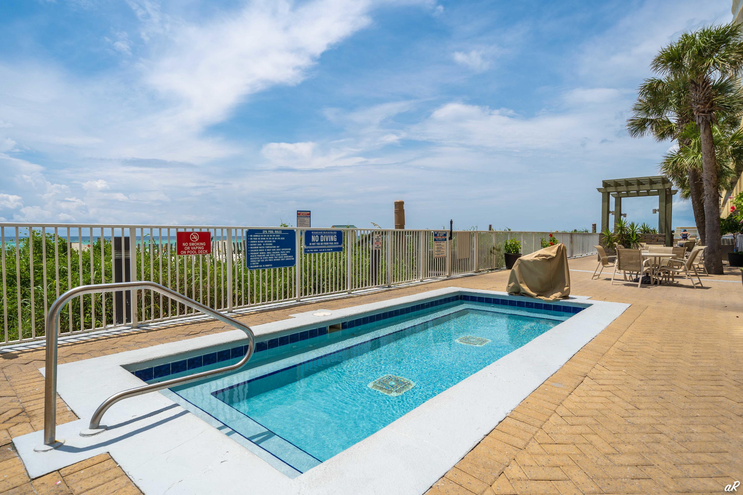 EMERALD ISLE - Residential