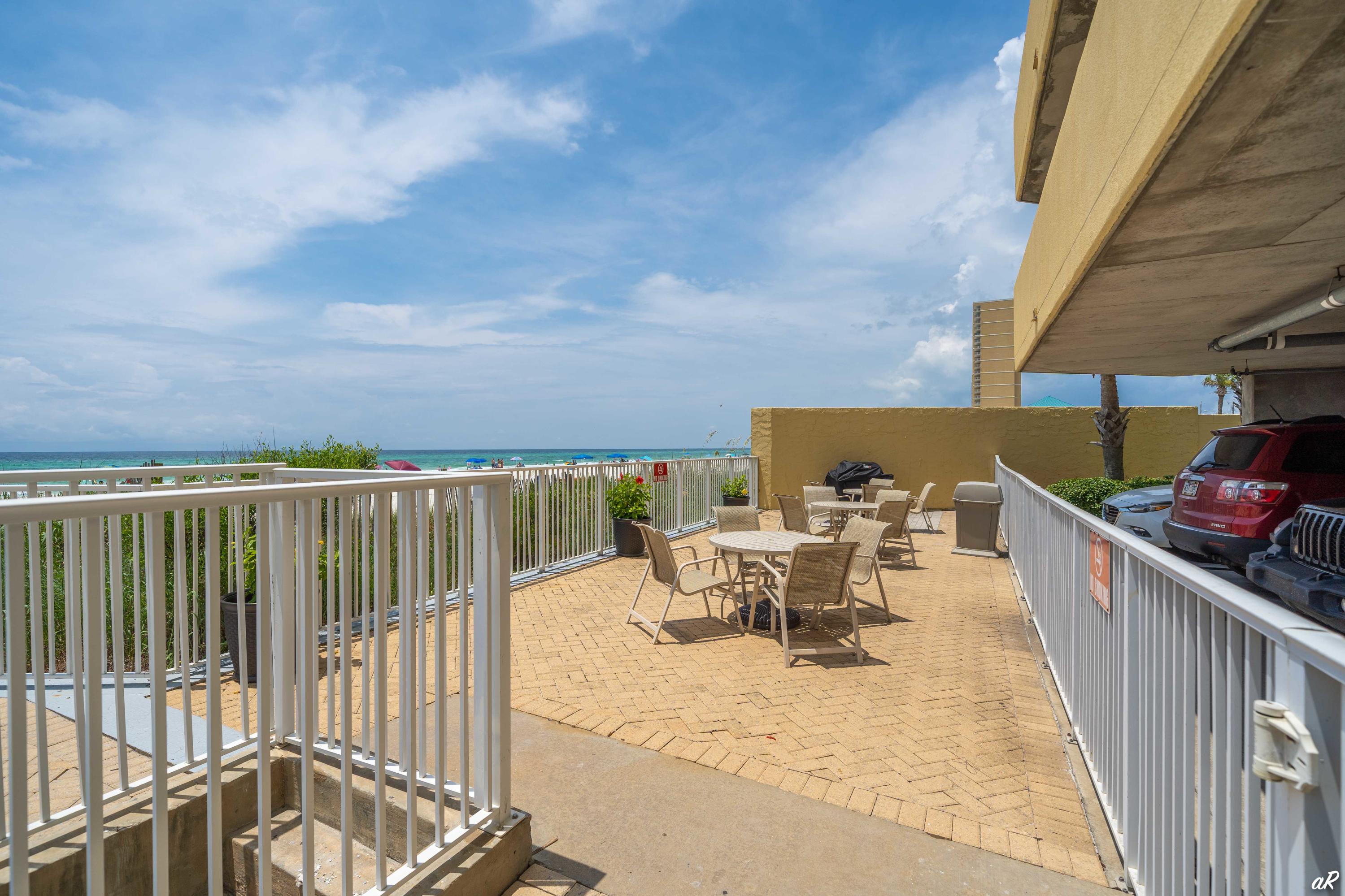 EMERALD ISLE - Residential