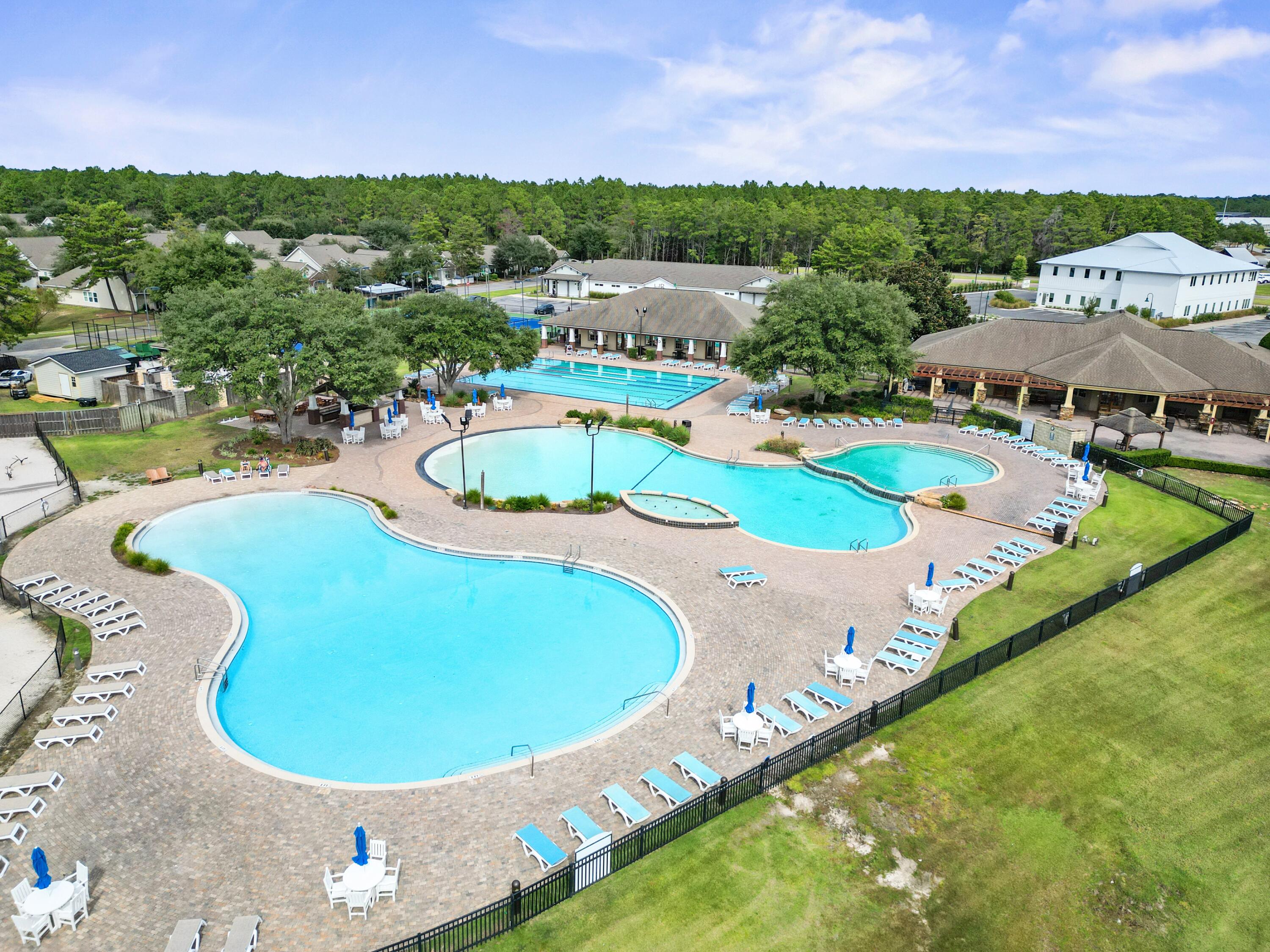 HAMMOCK BAY - Residential